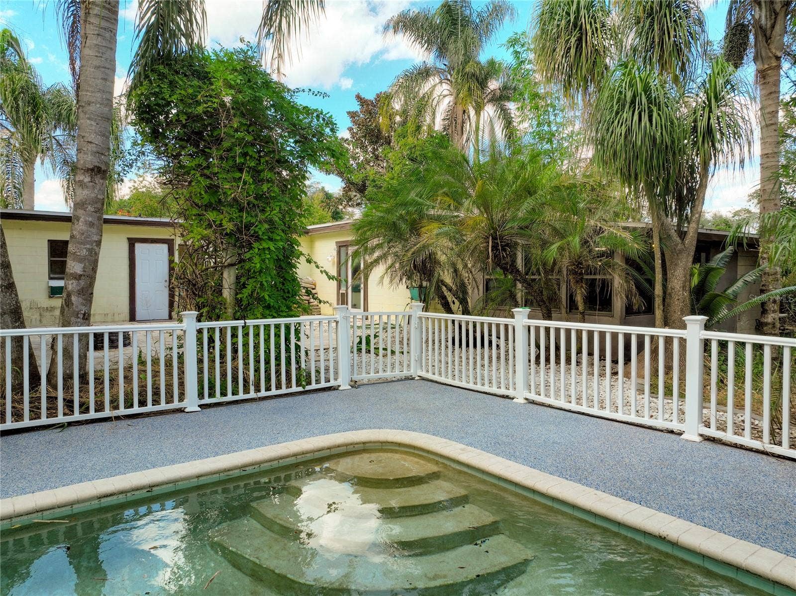 2809 TOURAINE AVENUE, Orlando, FL 32812 2809 TOURAINE AVENUE, Orlando, FL 32812