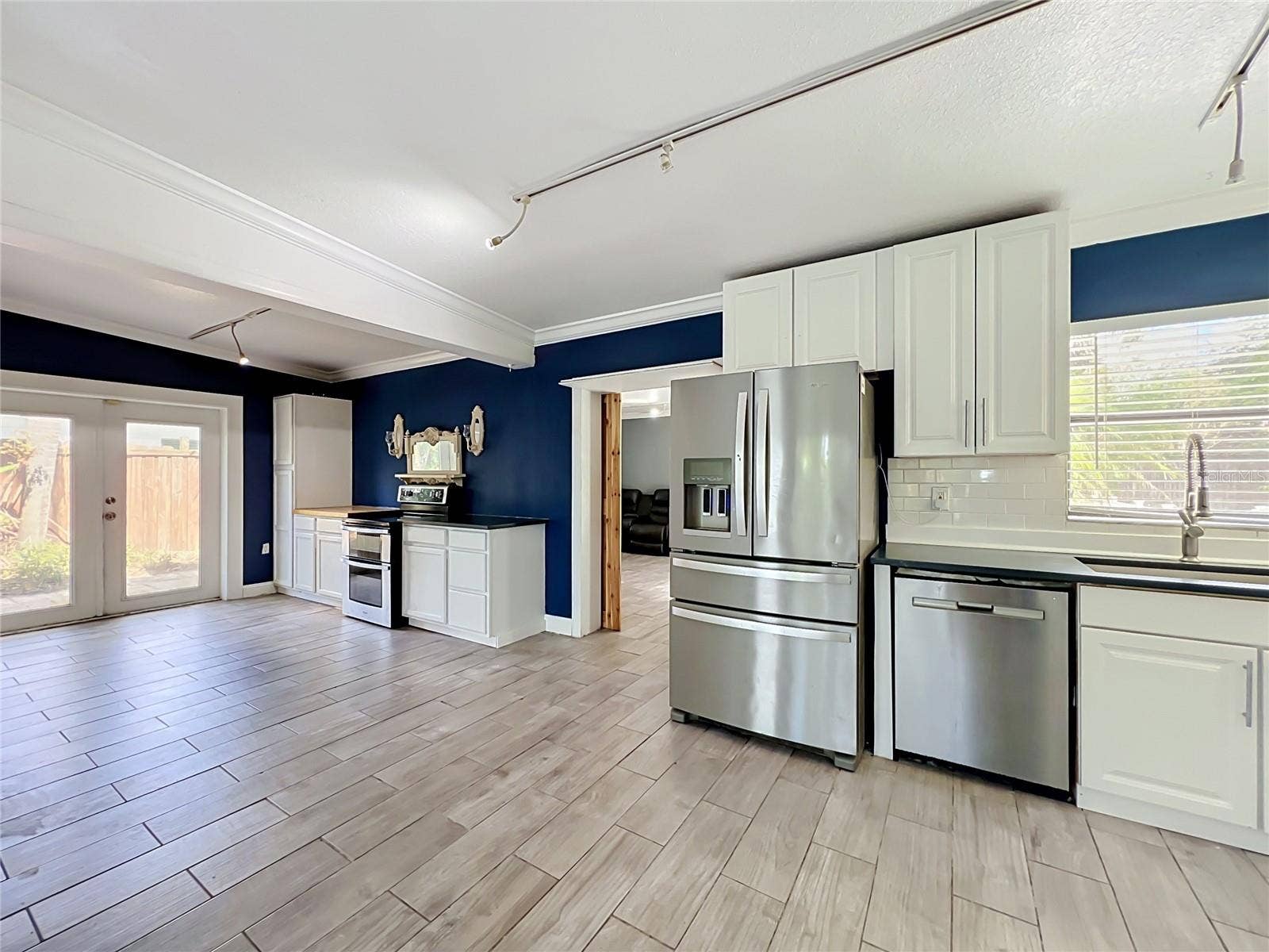 2809 TOURAINE AVENUE, Orlando, FL 32812 2809 TOURAINE AVENUE, Orlando, FL 32812