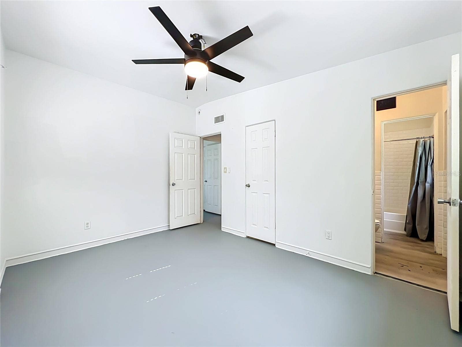 2809 TOURAINE AVENUE, Orlando, FL 32812 2809 TOURAINE AVENUE, Orlando, FL 32812