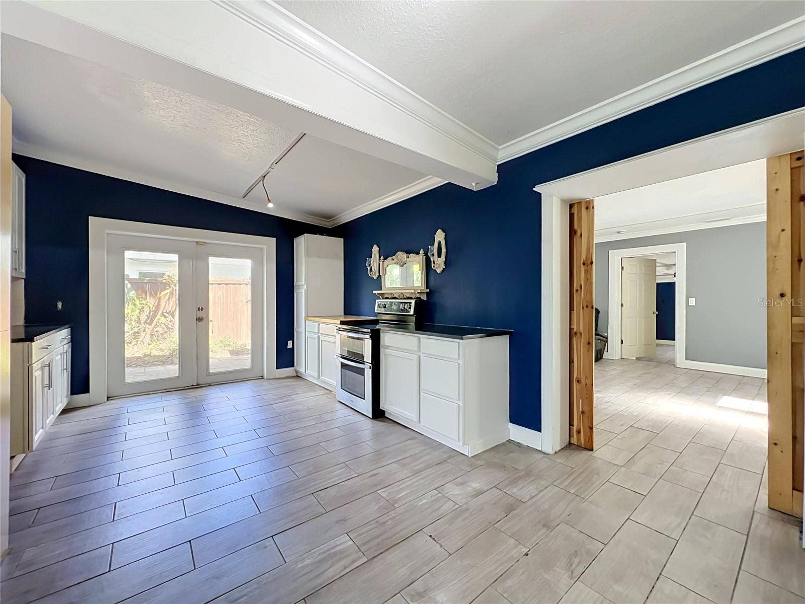 2809 TOURAINE AVENUE, Orlando, FL 32812 2809 TOURAINE AVENUE, Orlando, FL 32812