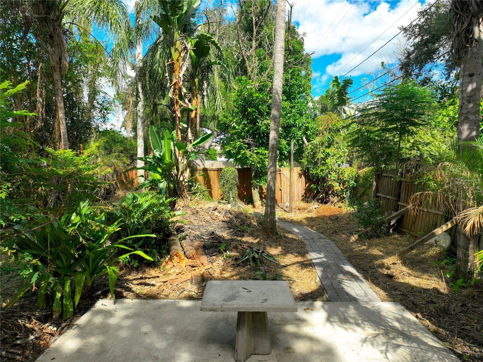 2809 TOURAINE AVENUE, Orlando, FL 32812 2809 TOURAINE AVENUE, Orlando, FL 32812