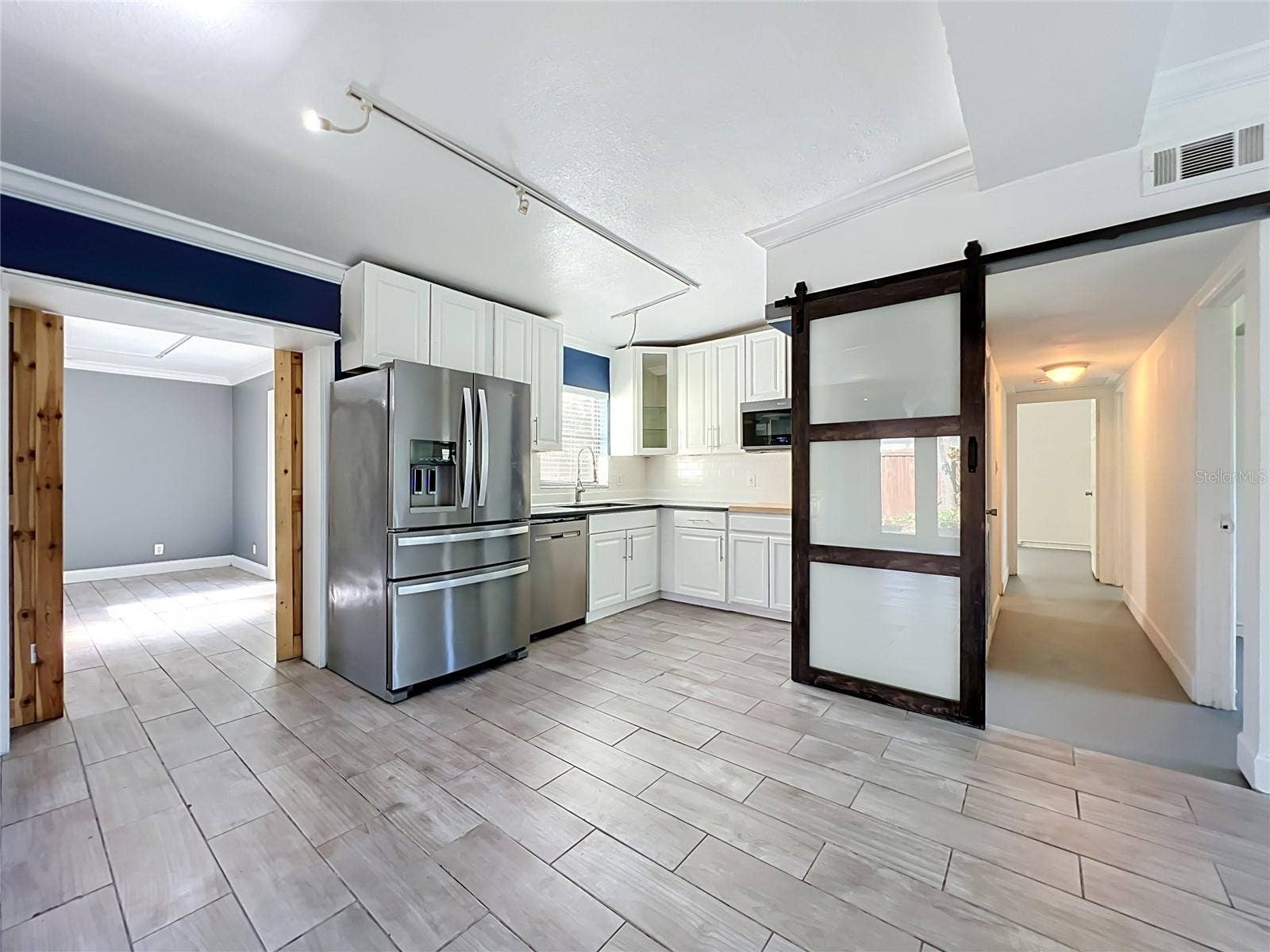2809 TOURAINE AVENUE, Orlando, FL 32812 2809 TOURAINE AVENUE, Orlando, FL 32812