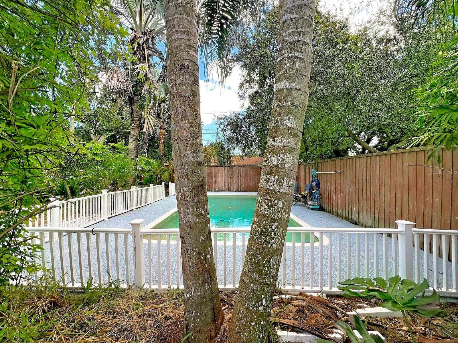 2809 TOURAINE AVENUE, Orlando, FL 32812 2809 TOURAINE AVENUE, Orlando, FL 32812