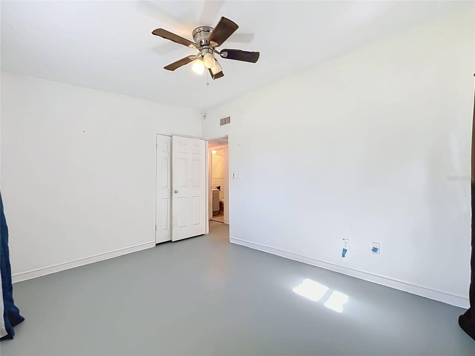 2809 TOURAINE AVENUE, Orlando, FL 32812 2809 TOURAINE AVENUE, Orlando, FL 32812