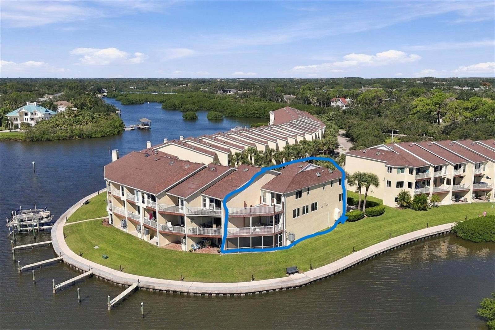 131 BRENT CIRCLE, Oldsmar, FL 34677 131 BRENT CIRCLE, Oldsmar, FL 34677
