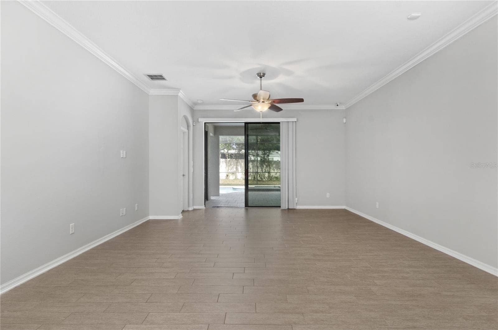 105 DAKOTA HILL DRIVE, Seffner, FL 33584 105 DAKOTA HILL DRIVE, Seffner, FL 33584