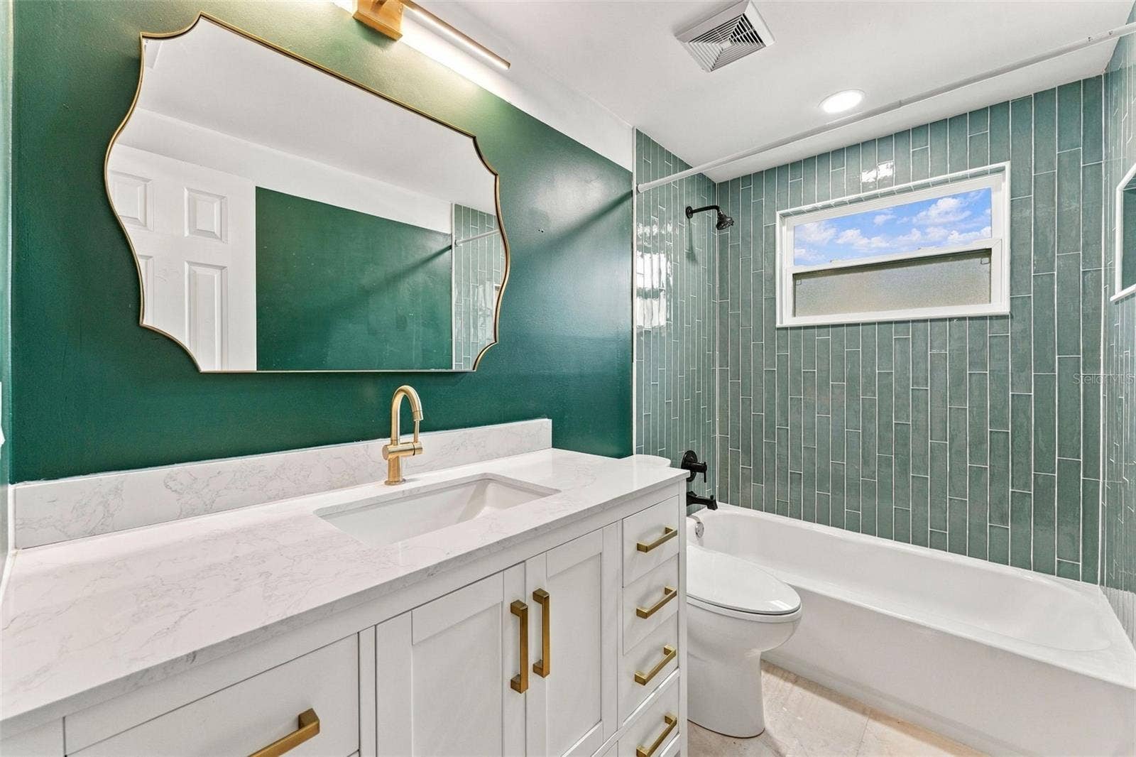 1102 CROYDON LANE, Holiday, FL 34691 1102 CROYDON LANE, Holiday, FL 34691