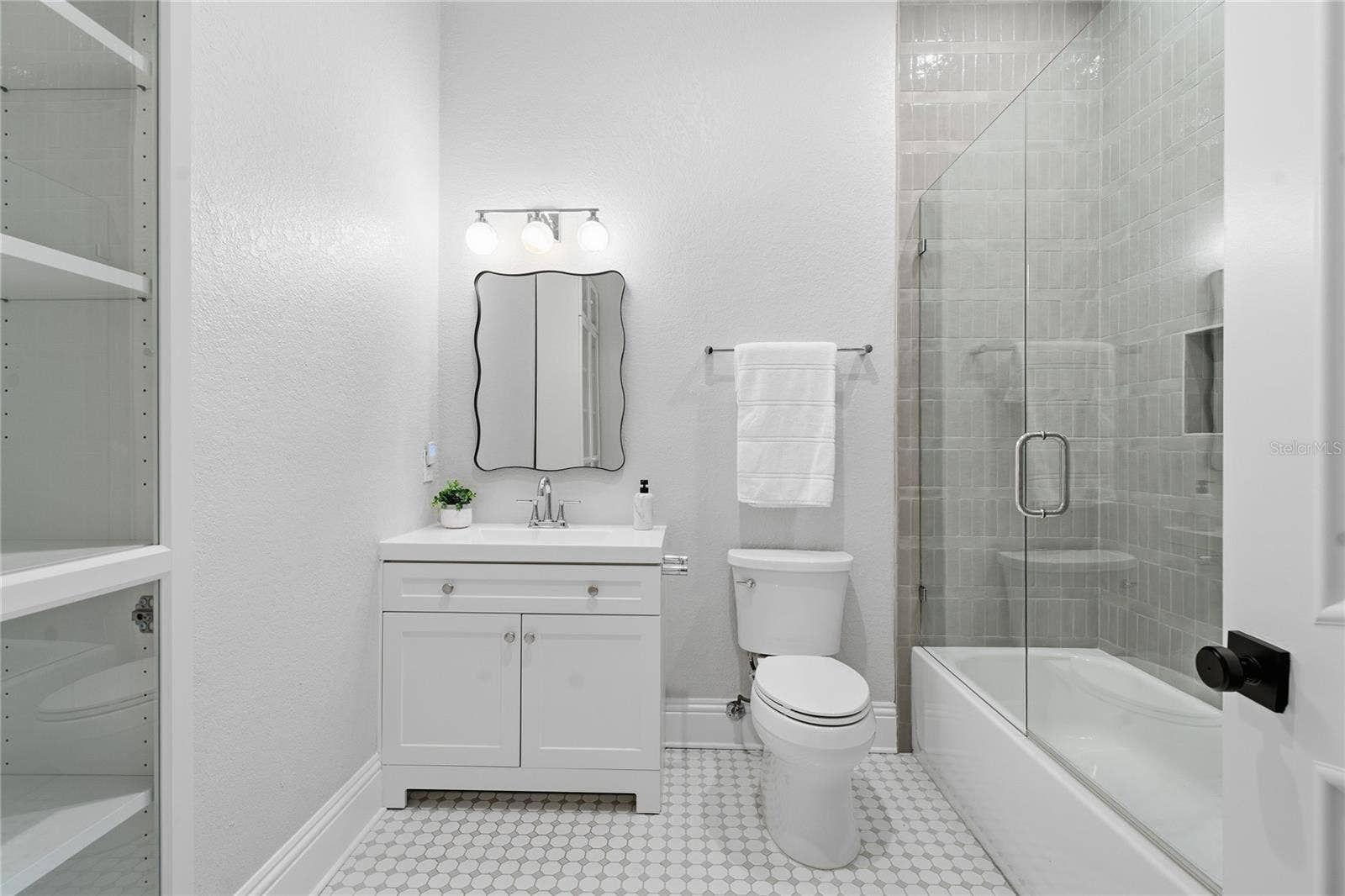 5601 BAYSHORE BOULEVARD, #E, Tampa, FL 33611 5601 BAYSHORE BOULEVARD, #E, Tampa, FL 33611