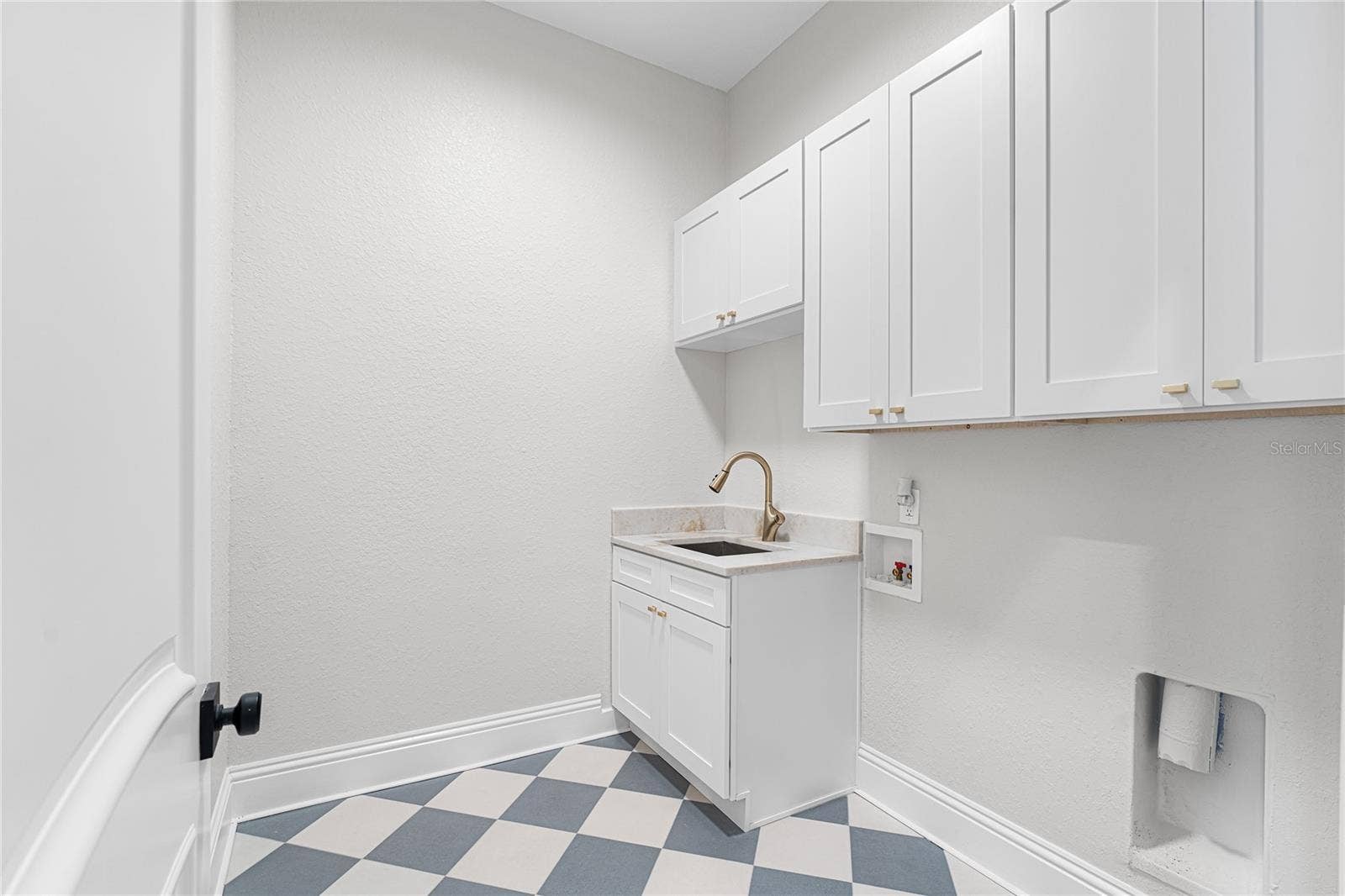 5601 BAYSHORE BOULEVARD, #E, Tampa, FL 33611 5601 BAYSHORE BOULEVARD, #E, Tampa, FL 33611