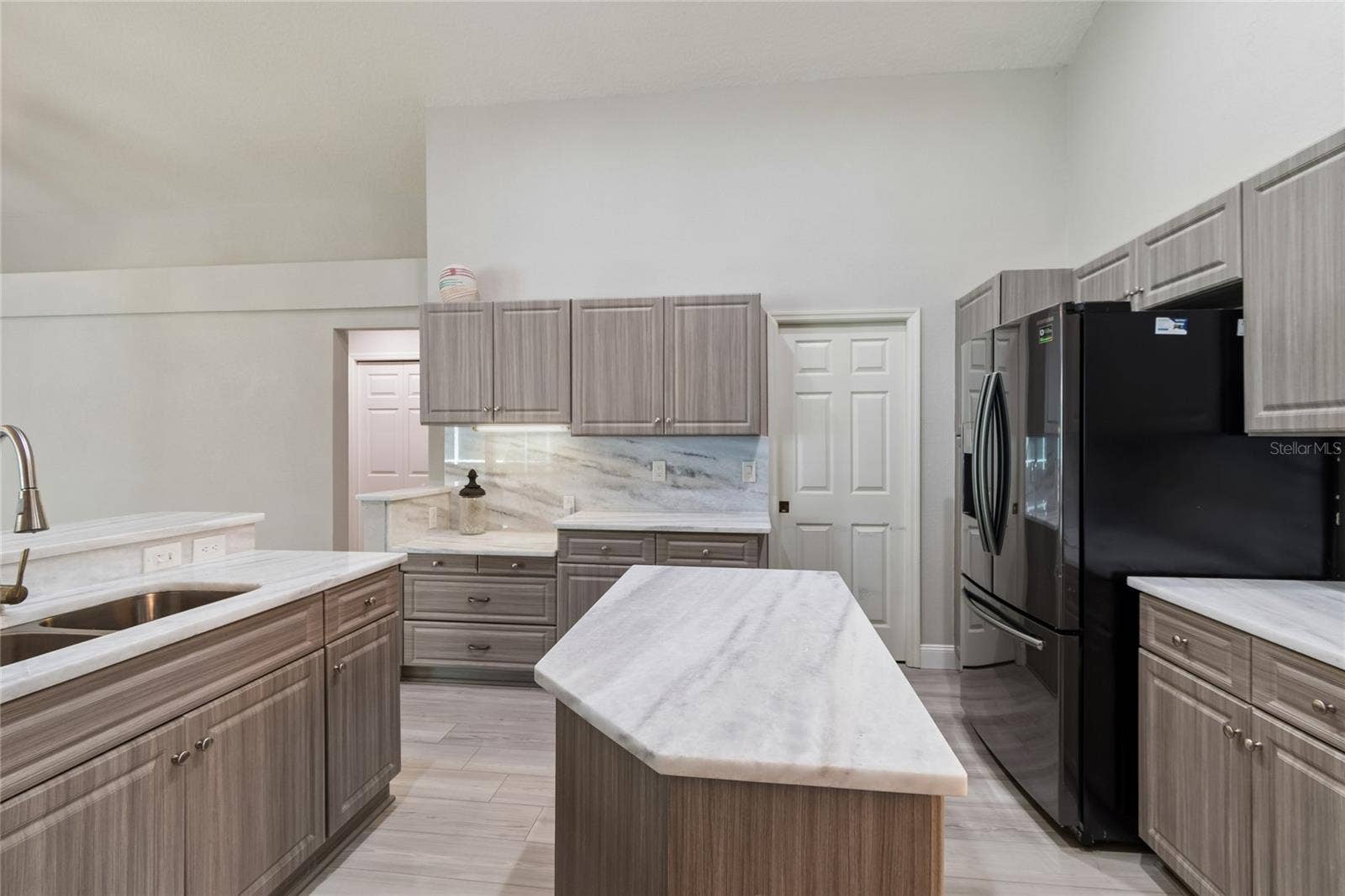 4227 AUSTON WAY, Palm Harbor, FL 34685 4227 AUSTON WAY, Palm Harbor, FL 34685