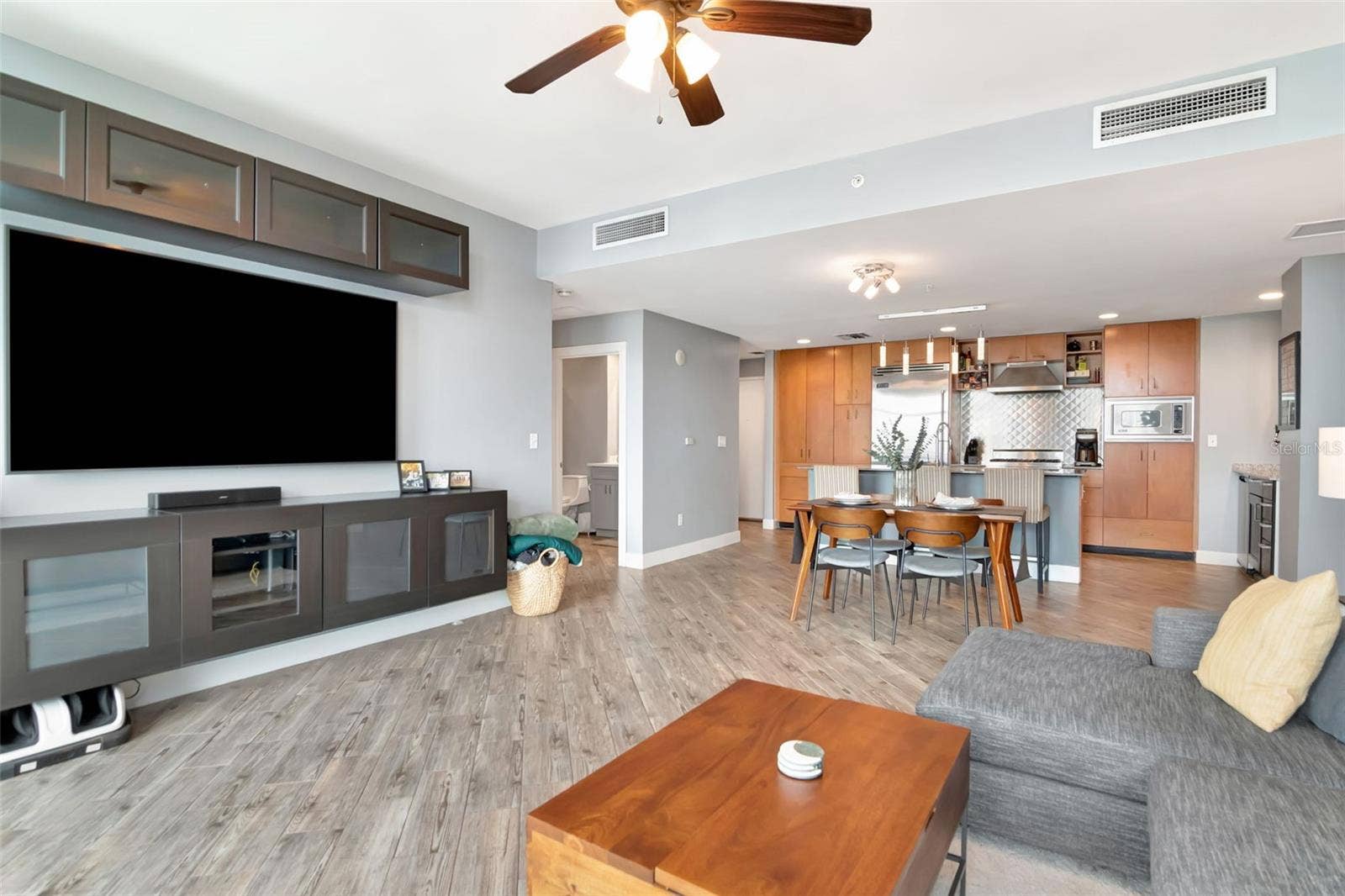 1120 E KENNEDY BOULEVARD, #1512, Tampa, FL 33602 1120 E KENNEDY BOULEVARD, #1512, Tampa, FL 33602