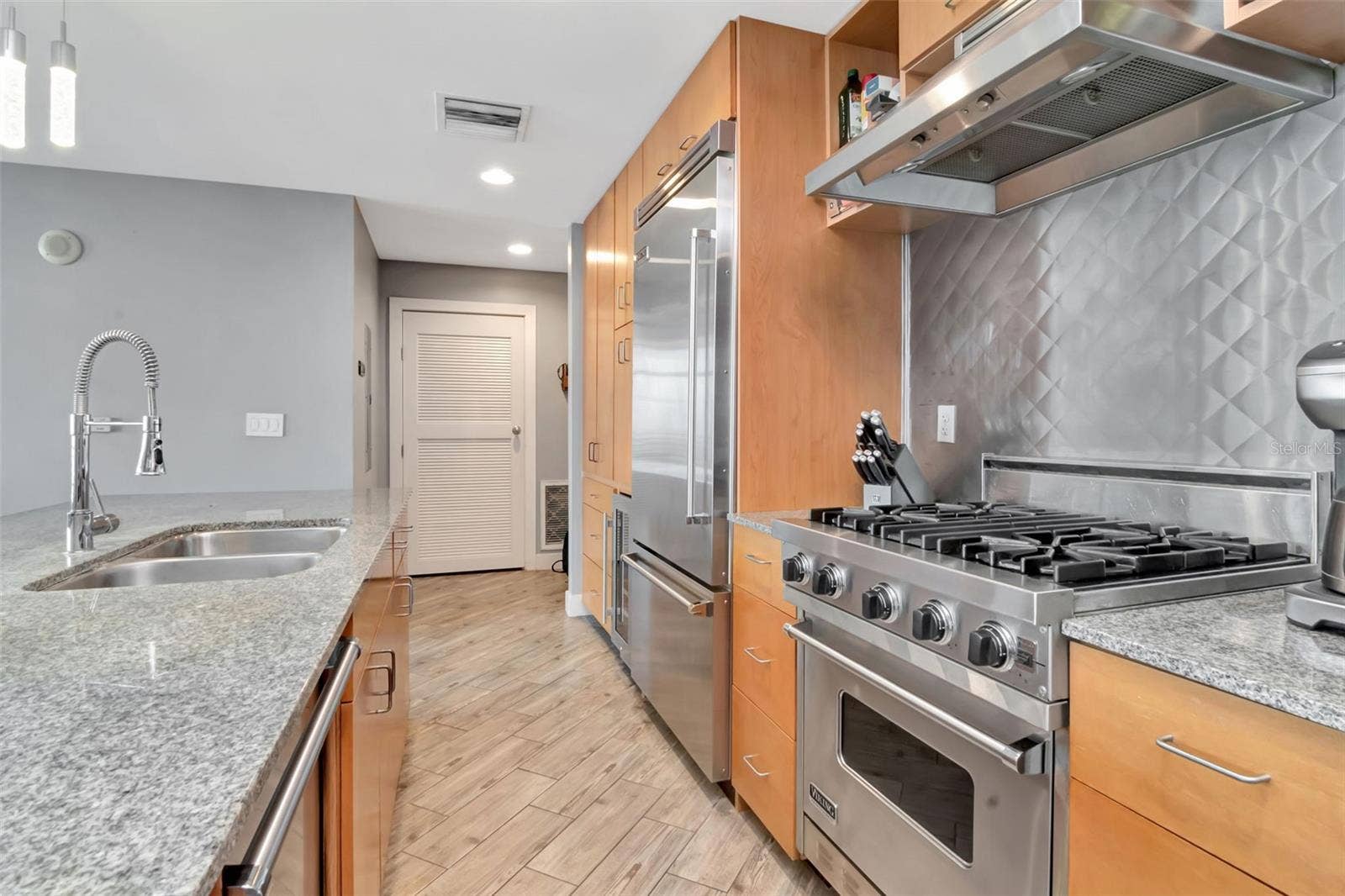 1120 E KENNEDY BOULEVARD, #1512, Tampa, FL 33602 1120 E KENNEDY BOULEVARD, #1512, Tampa, FL 33602