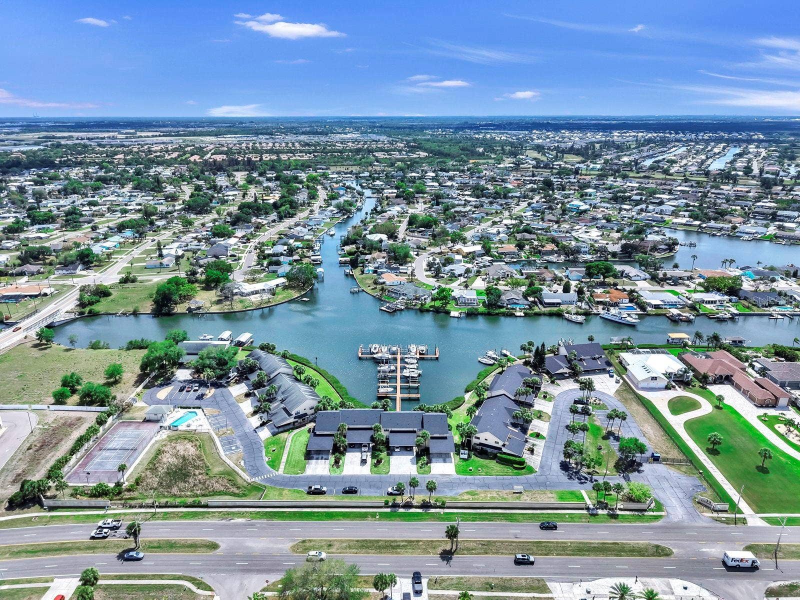 626 YARDARM DRIVE, Apollo Beach, FL 33572 626 YARDARM DRIVE, Apollo Beach, FL 33572
