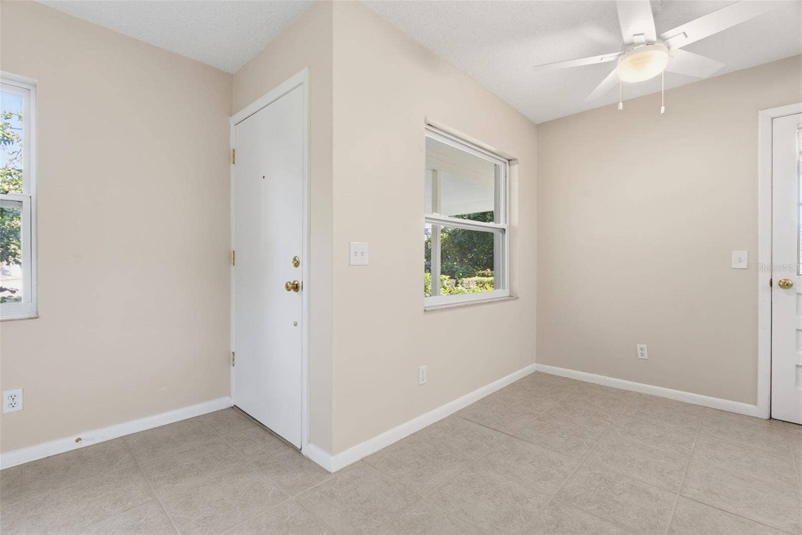 6709 S DAUPHIN AVENUE, Tampa, FL 33611 6709 S DAUPHIN AVENUE, Tampa, FL 33611