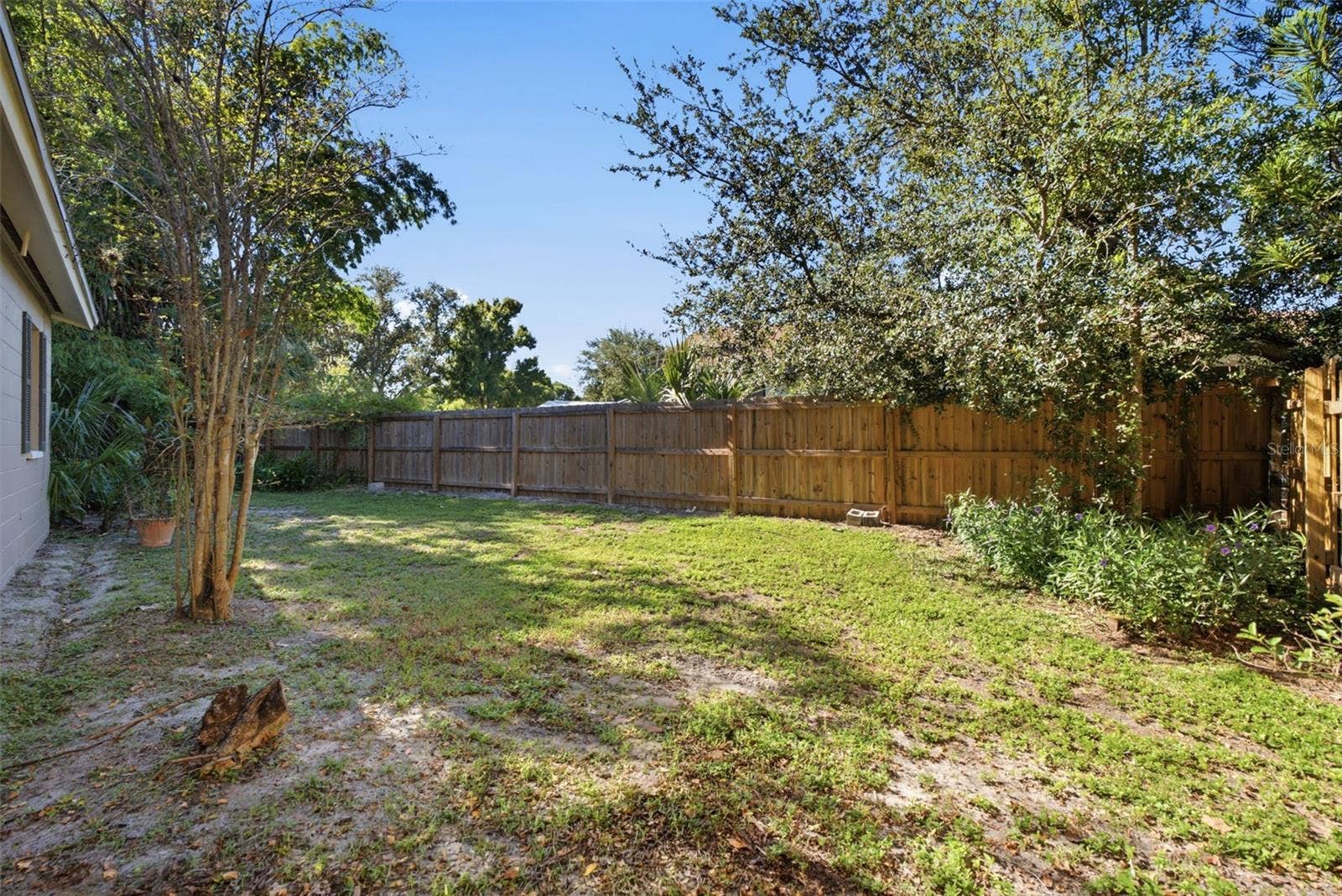 6709 S DAUPHIN AVENUE, Tampa, FL 33611 6709 S DAUPHIN AVENUE, Tampa, FL 33611