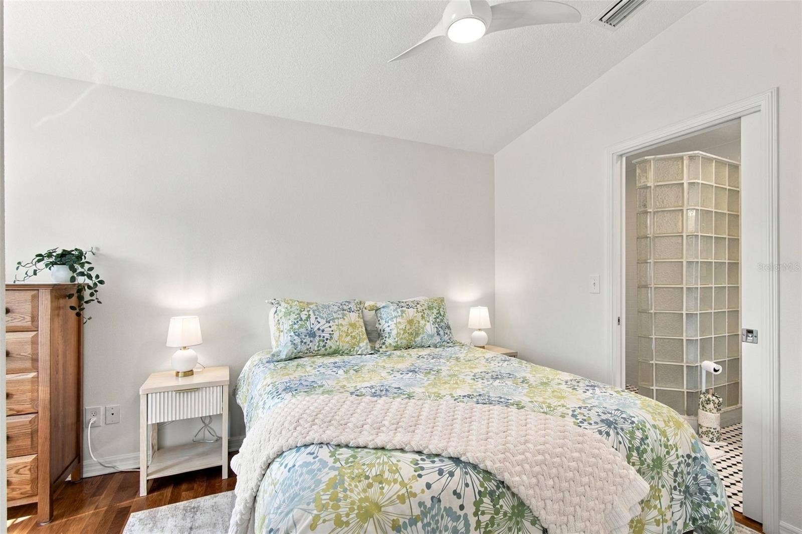 6030 4TH STREET S, St Petersburg, FL 33705 6030 4TH STREET S, St Petersburg, FL 33705