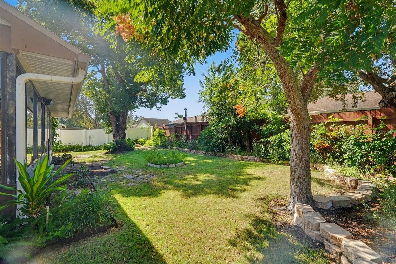 833 GREENBELT CIRCLE, Brandon, FL 33510 833 GREENBELT CIRCLE, Brandon, FL 33510