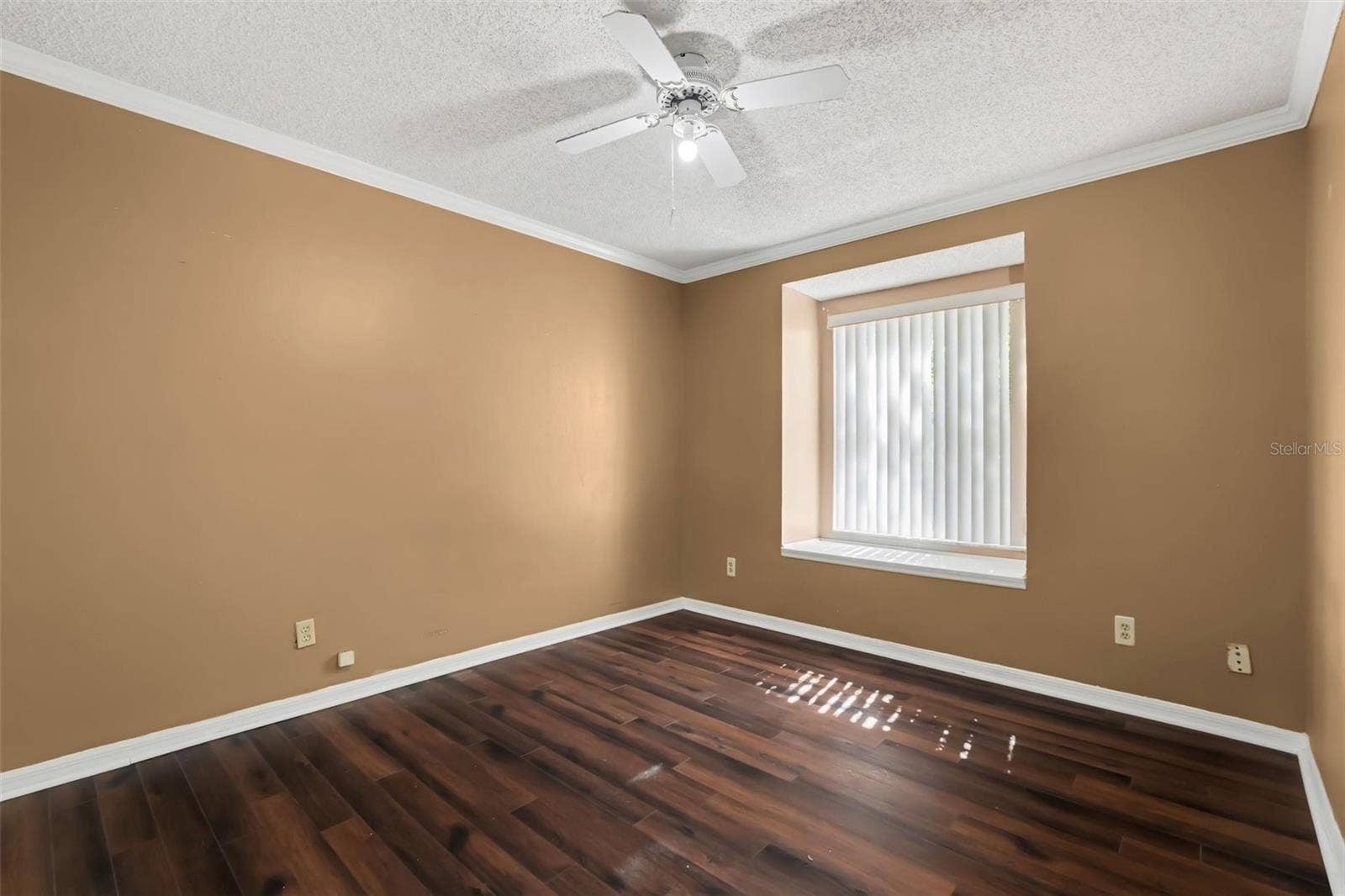 833 GREENBELT CIRCLE, Brandon, FL 33510 833 GREENBELT CIRCLE, Brandon, FL 33510