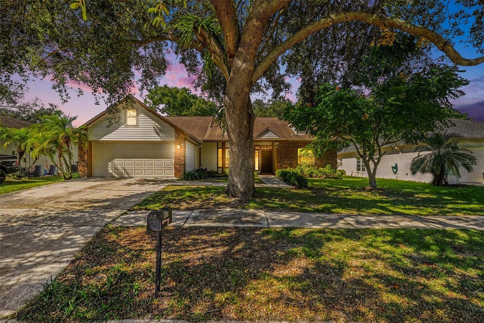 833 GREENBELT CIRCLE, Brandon, FL 33510 833 GREENBELT CIRCLE, Brandon, FL 33510