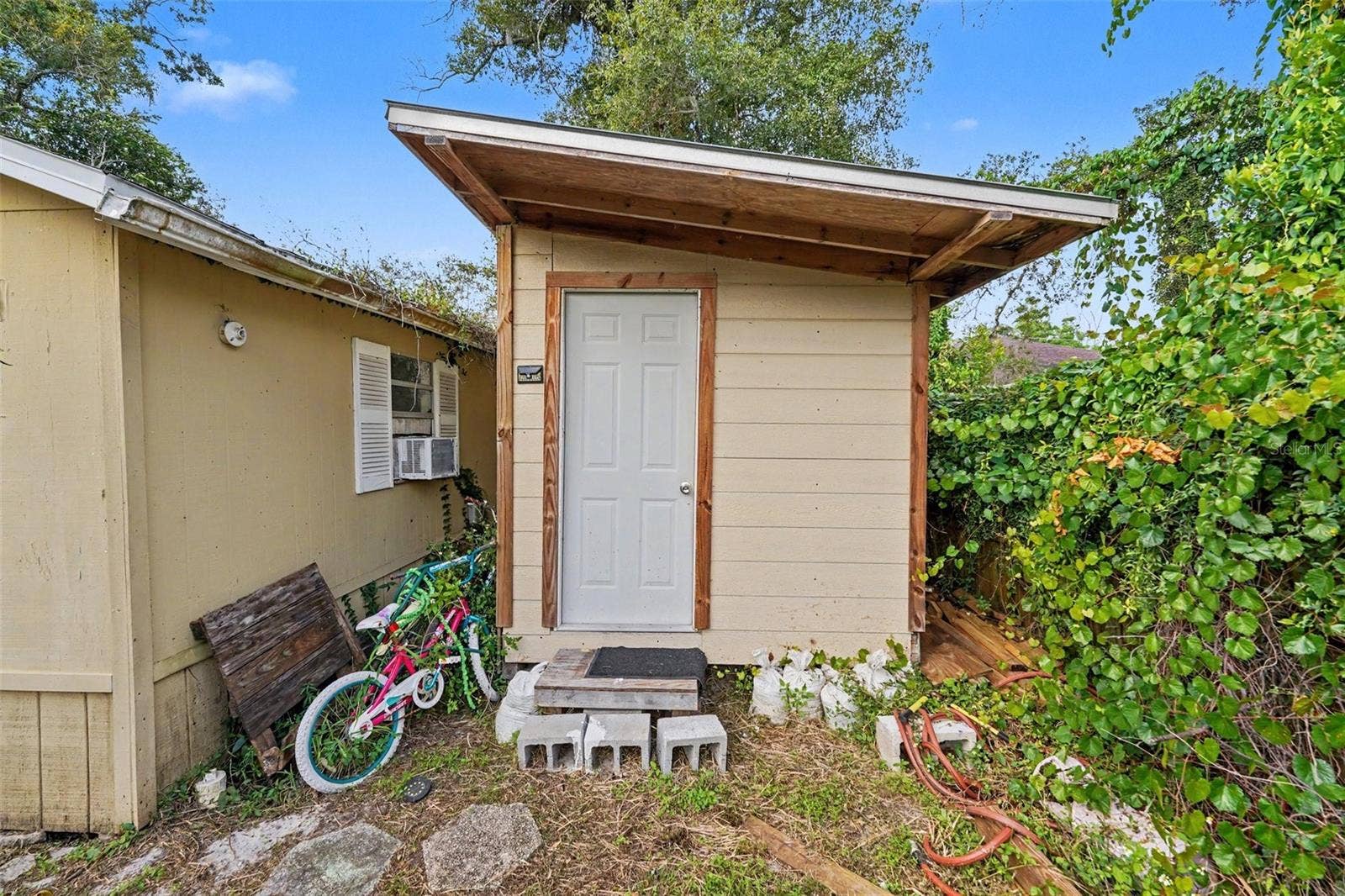 6210 N 45TH STREET, Tampa, FL 33610 6210 N 45TH STREET, Tampa, FL 33610