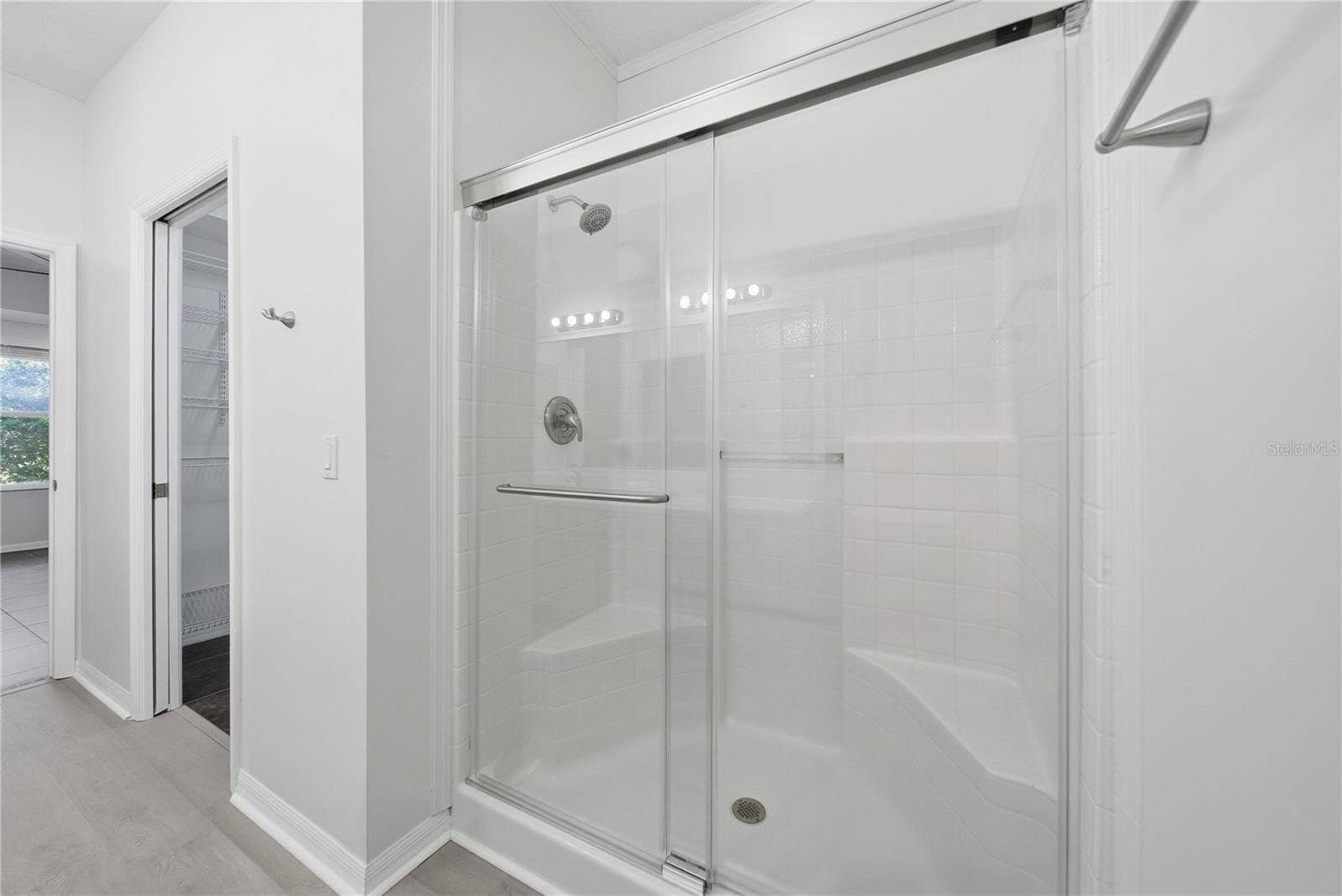 Stand up shower with brand new glass shower door