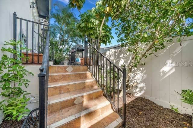 110 RICARDO WAY NE, #8, St Petersburg, FL 33704 110 RICARDO WAY NE, #8, St Petersburg, FL 33704