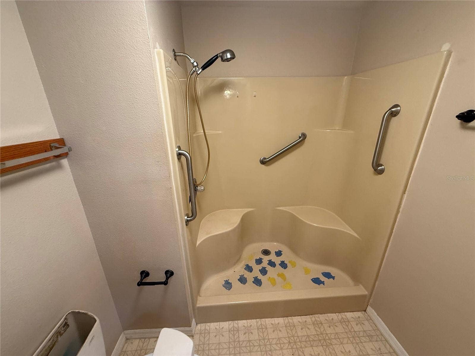 7053 FLORA WAY, Lake Wales, FL 33898 7053 FLORA WAY, Lake Wales, FL 33898