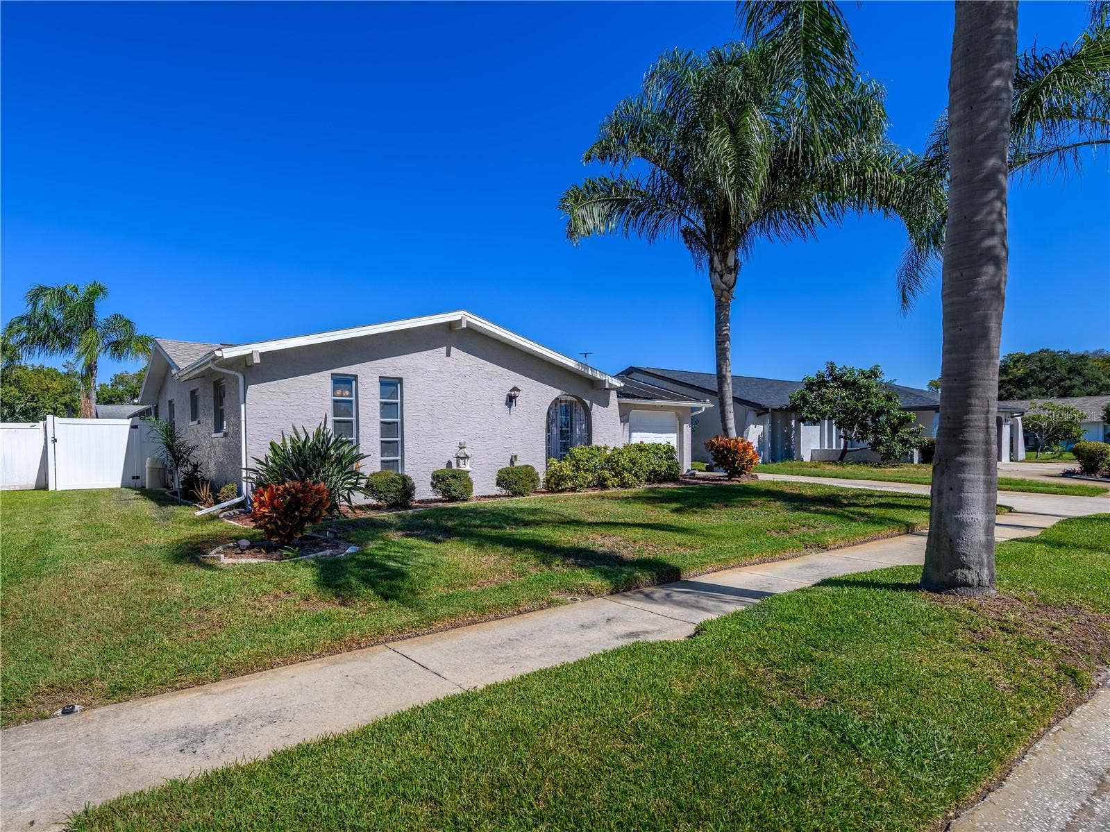 8135 BROWN PELICAN AVENUE, New Port Richey, FL 34653 8135 BROWN PELICAN AVENUE, New Port Richey, FL 34653