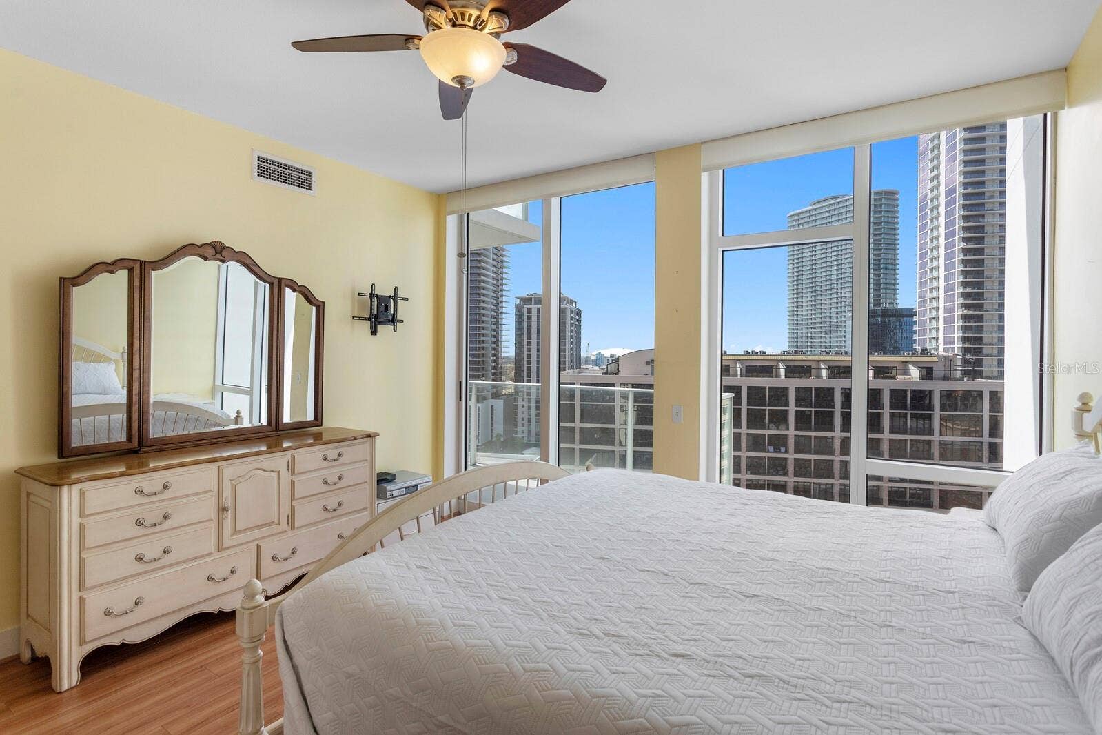 175 1ST STREET S, #1803, St Petersburg, FL 33701 primary bedroom