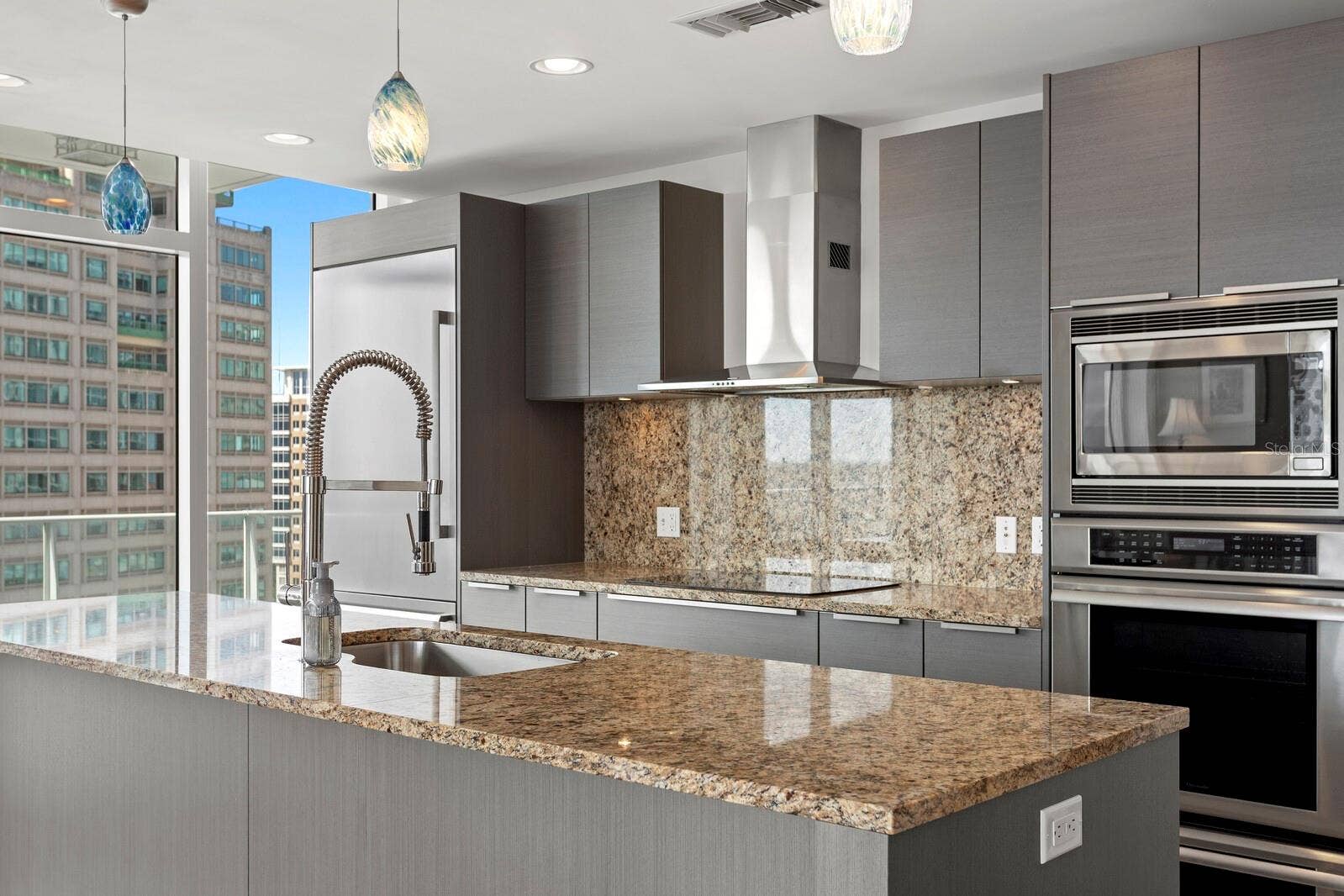 175 1ST STREET S, #1803, St Petersburg, FL 33701 175 1ST STREET S, #1803, St Petersburg, FL 33701