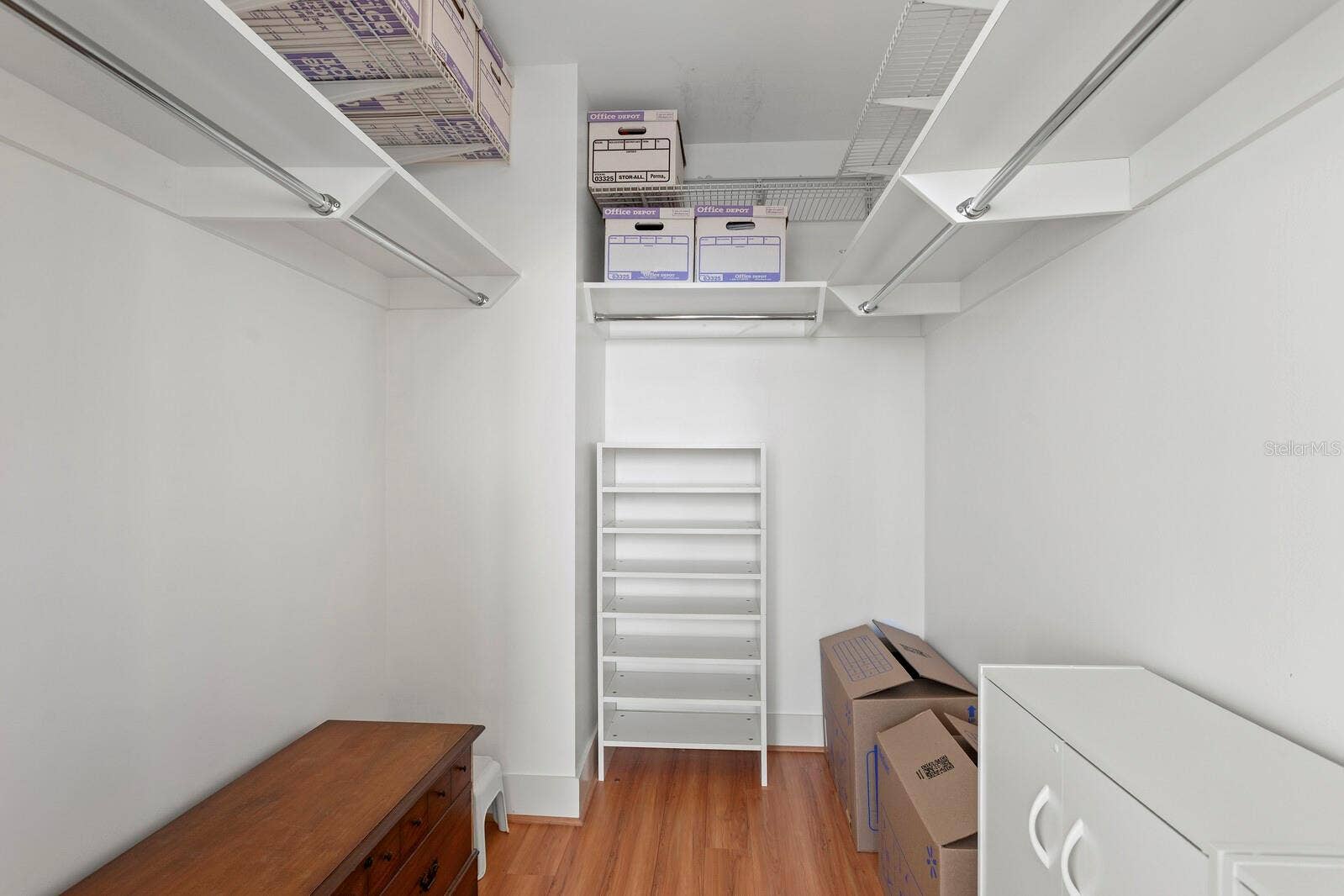 175 1ST STREET S, #1803, St Petersburg, FL 33701 walk-in closet