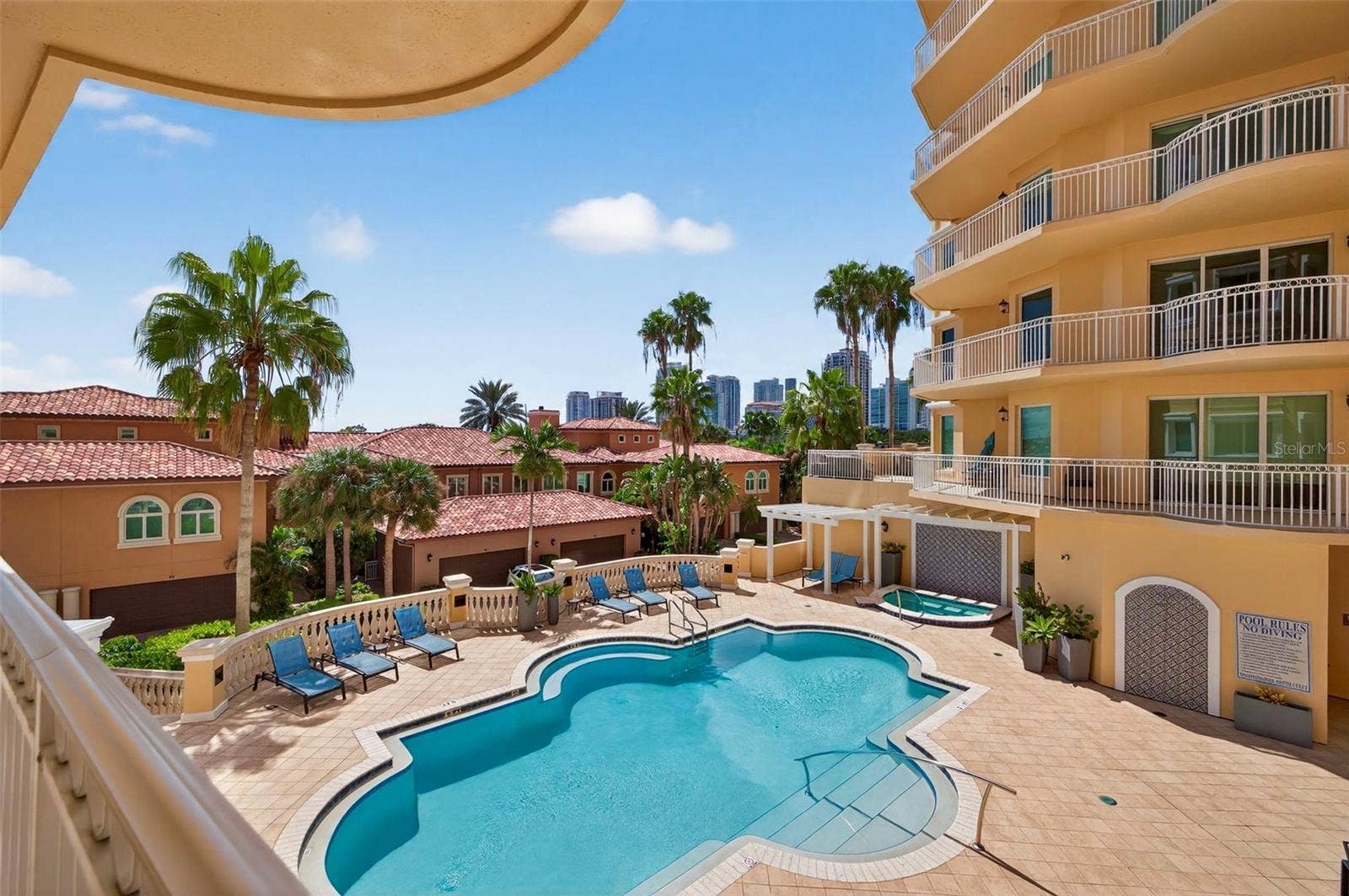 555 5TH AVENUE NE, #332, St Petersburg, FL 33701