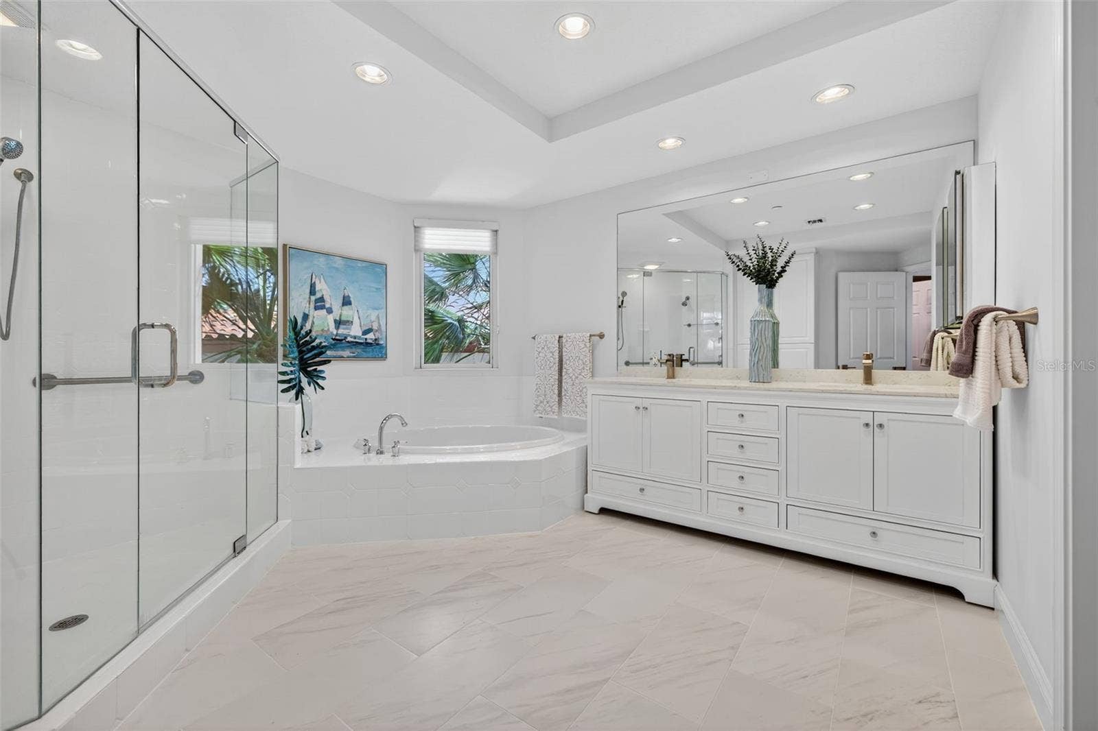 Large Primary Ensuite Bath