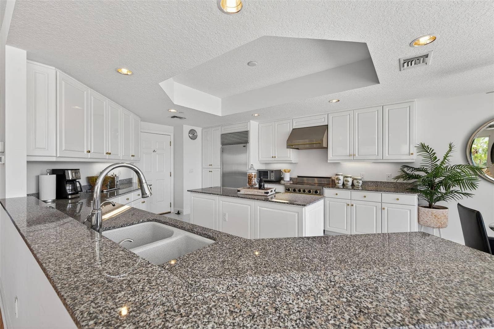 555 5TH AVENUE NE, #332, St Petersburg, FL 33701