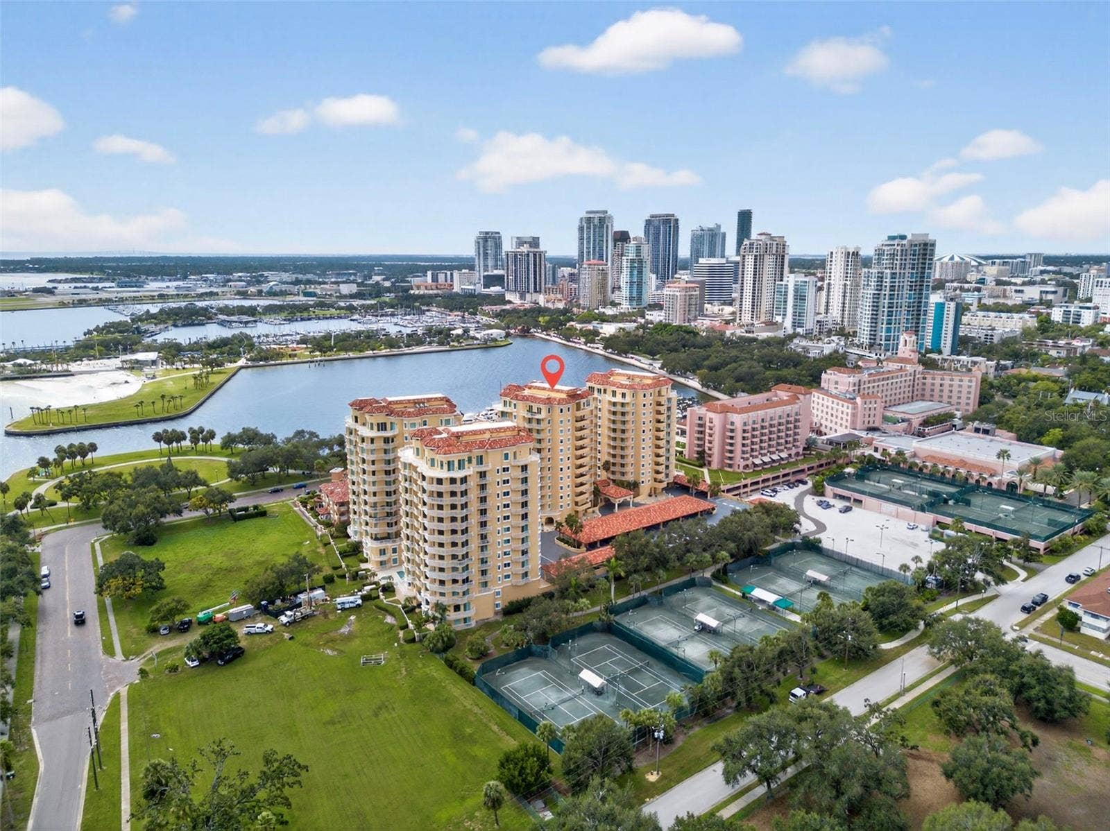 555 5TH AVENUE NE, #332, St Petersburg, FL 33701