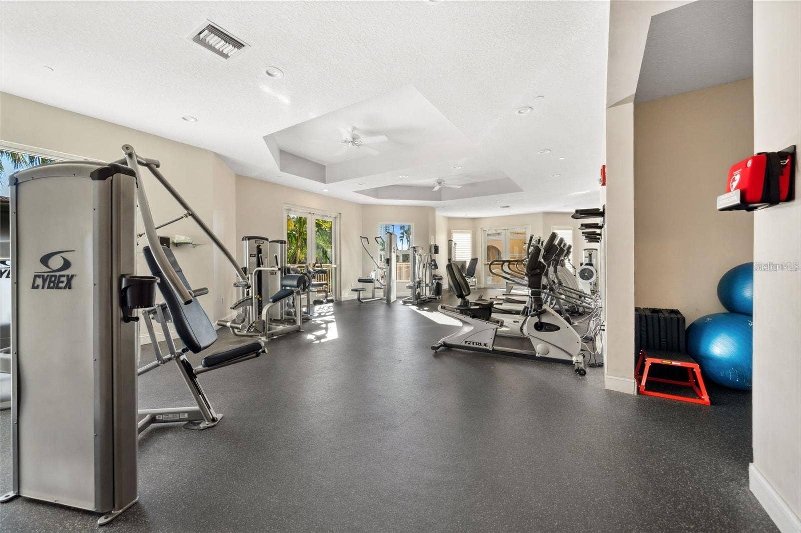 555 5TH AVENUE NE, #332, St Petersburg, FL 33701