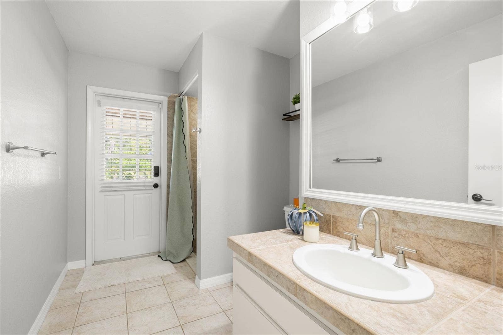 Guest Bathroom #1