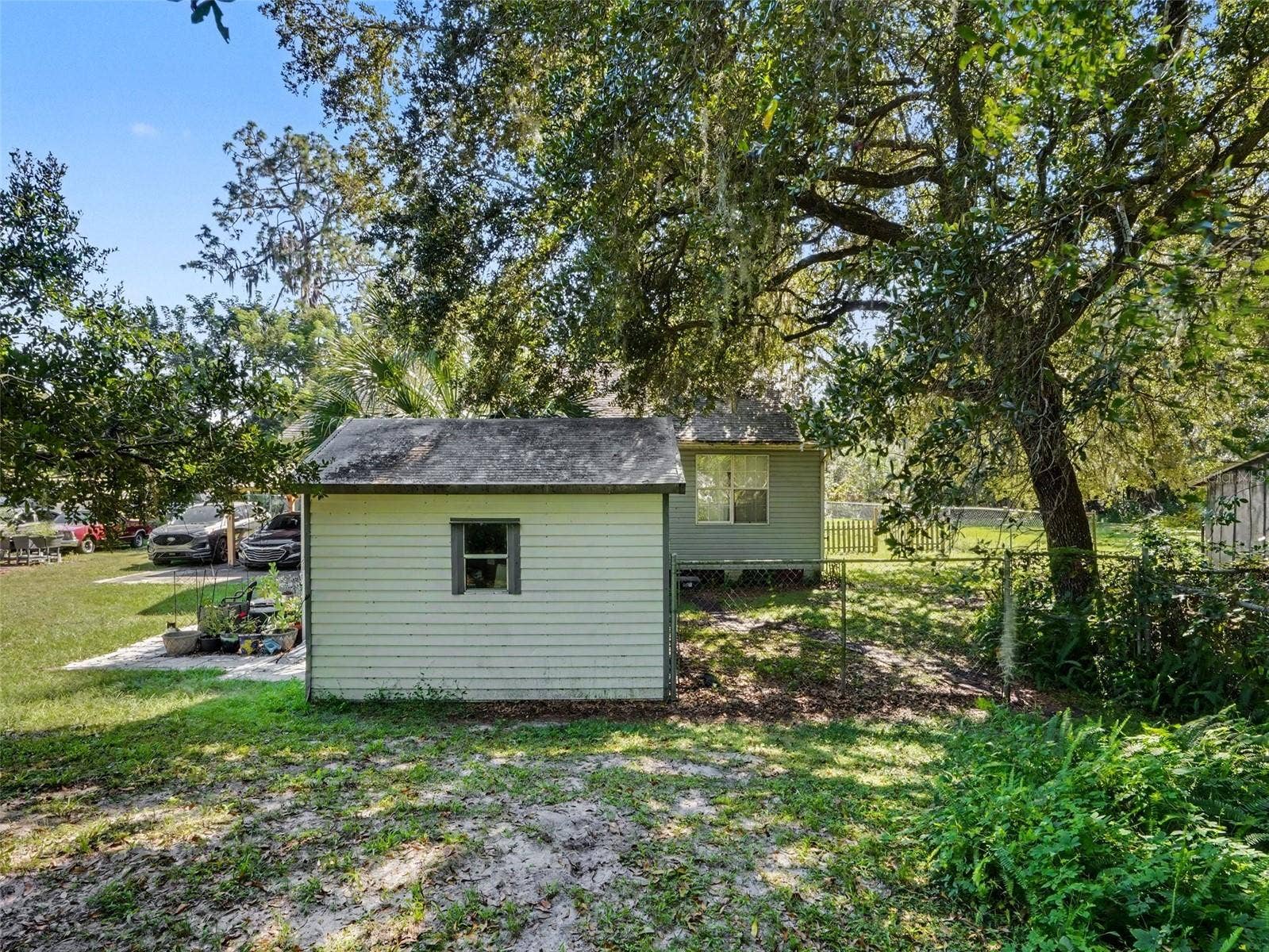 3020 STRAWBERRY LANE, Lakeland, FL 33801 3020 STRAWBERRY LANE, Lakeland, FL 33801