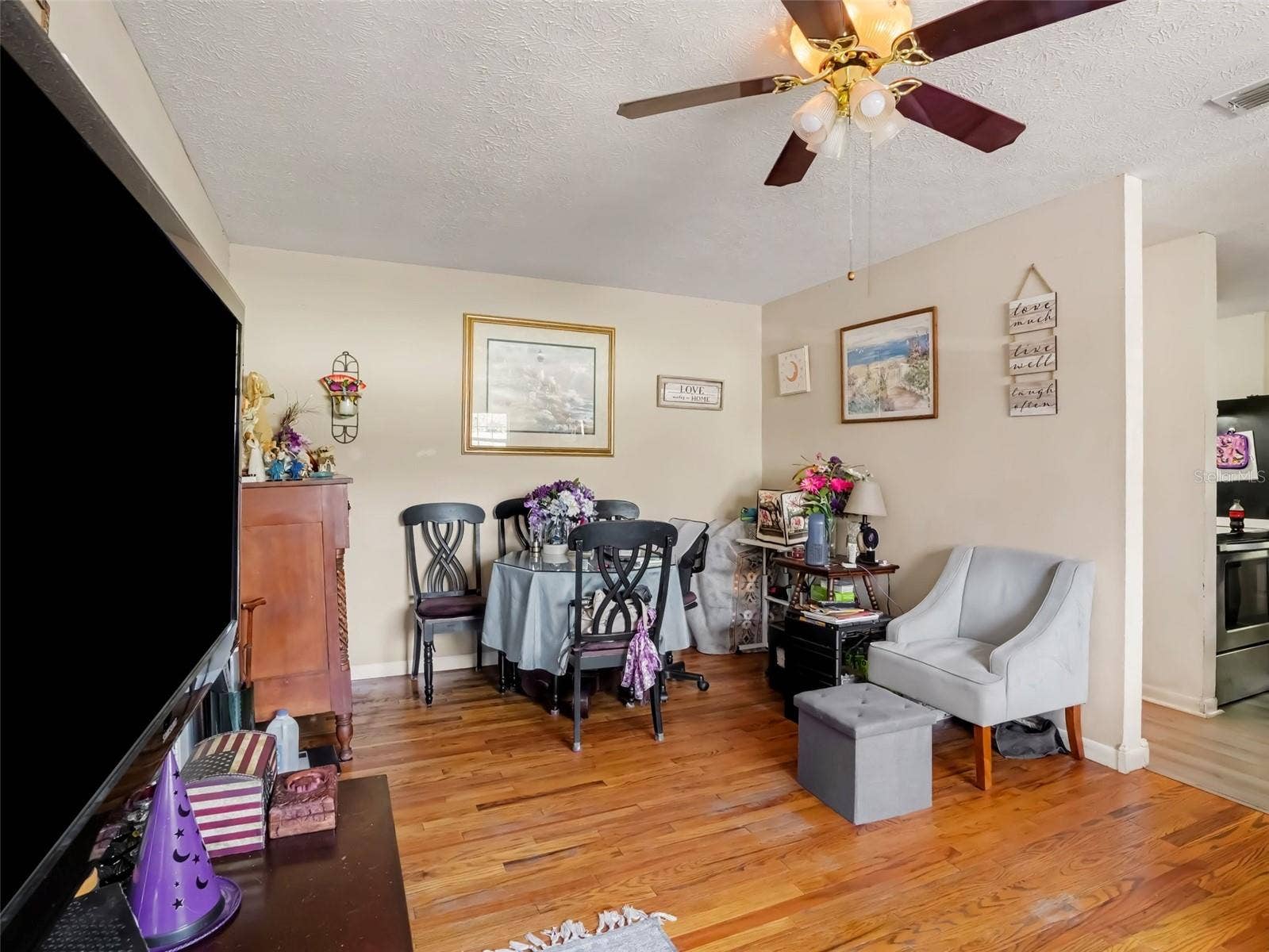 3020 STRAWBERRY LANE, Lakeland, FL 33801 3020 STRAWBERRY LANE, Lakeland, FL 33801