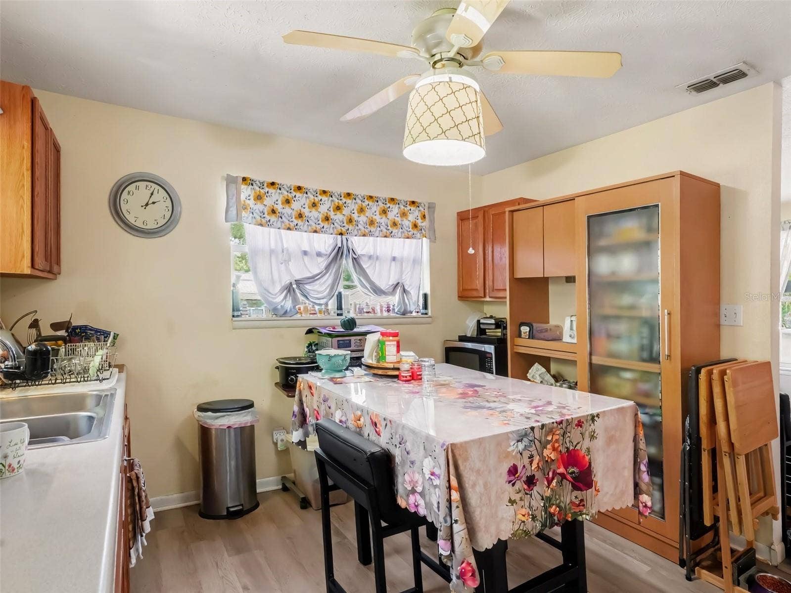 3020 STRAWBERRY LANE, Lakeland, FL 33801 3020 STRAWBERRY LANE, Lakeland, FL 33801