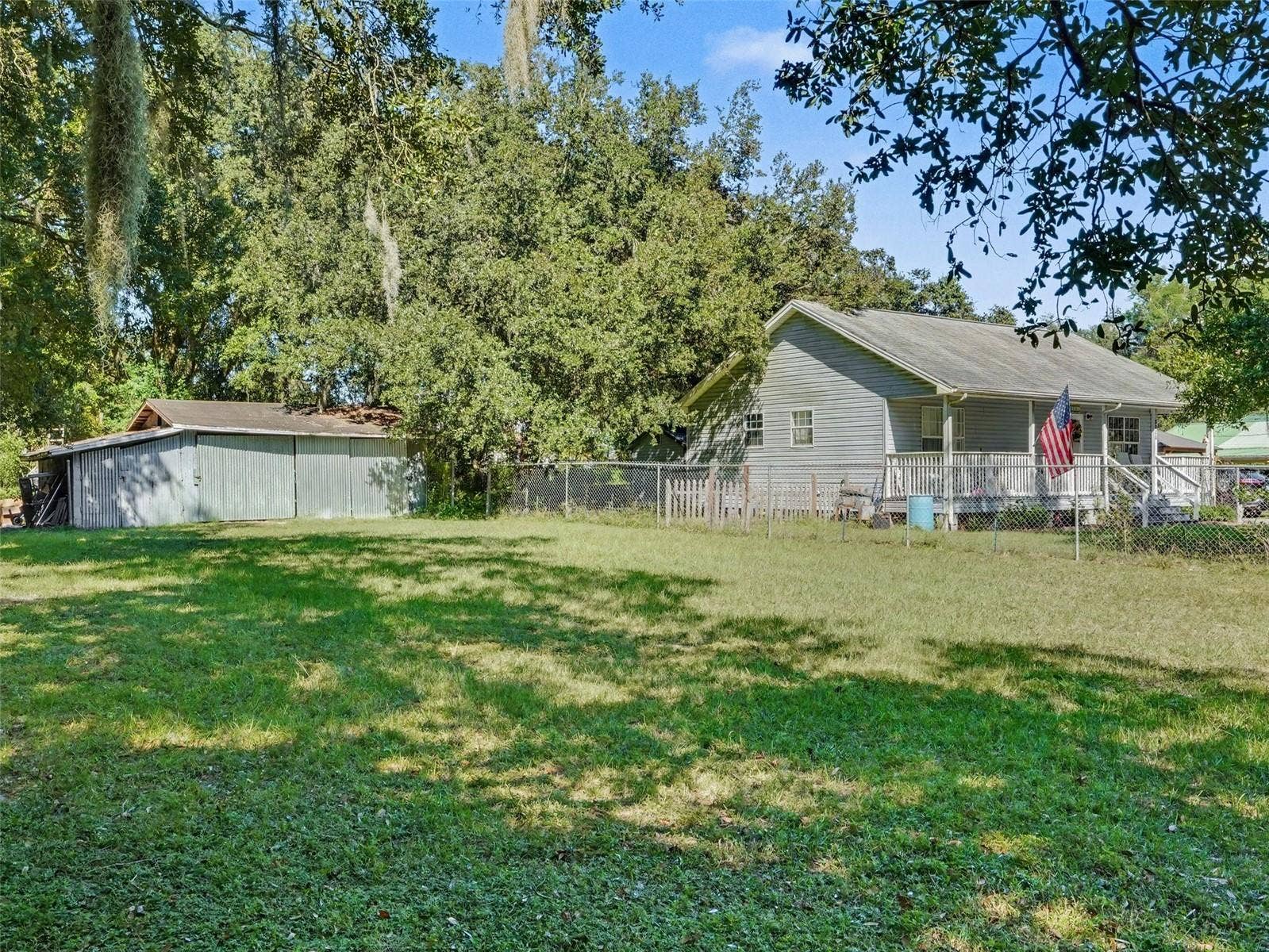 3020 STRAWBERRY LANE, Lakeland, FL 33801 3020 STRAWBERRY LANE, Lakeland, FL 33801