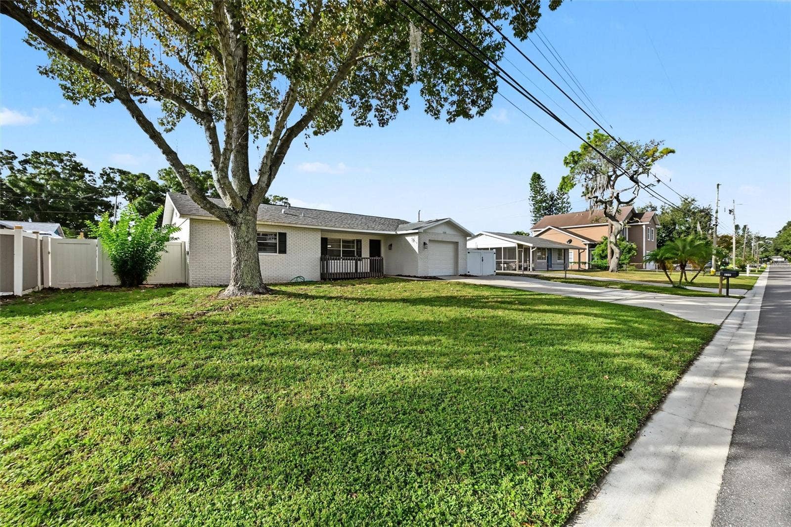 230 MAPLE AVENUE, Palm Harbor, FL 34684