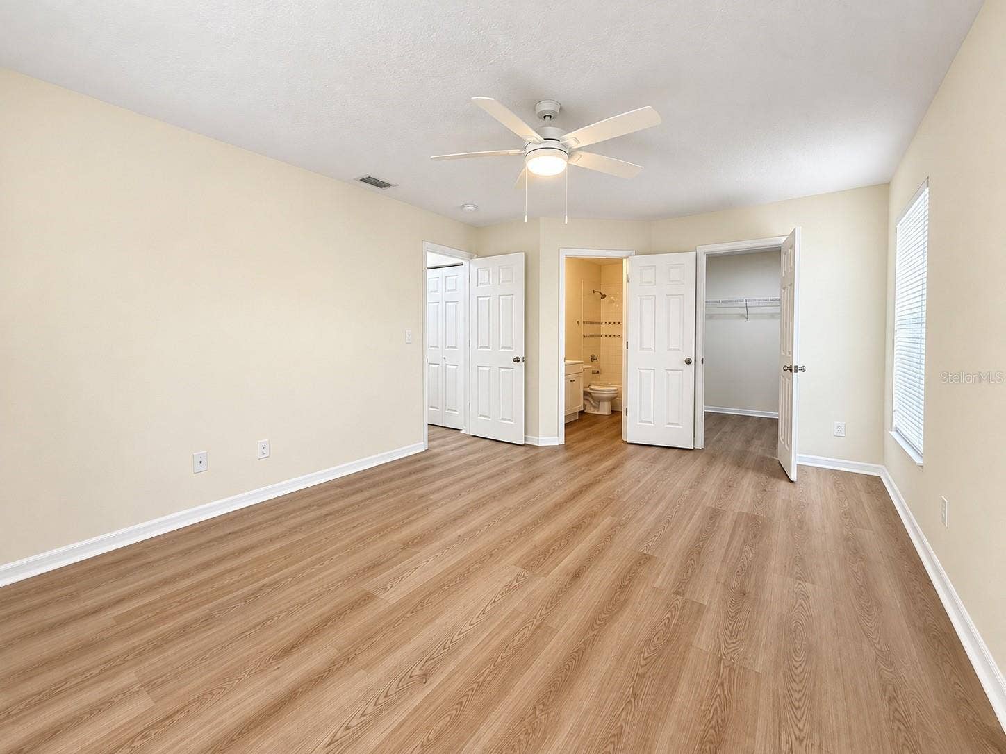 210 E CLINTON STREET, Tampa, FL 33604 primary bedroom