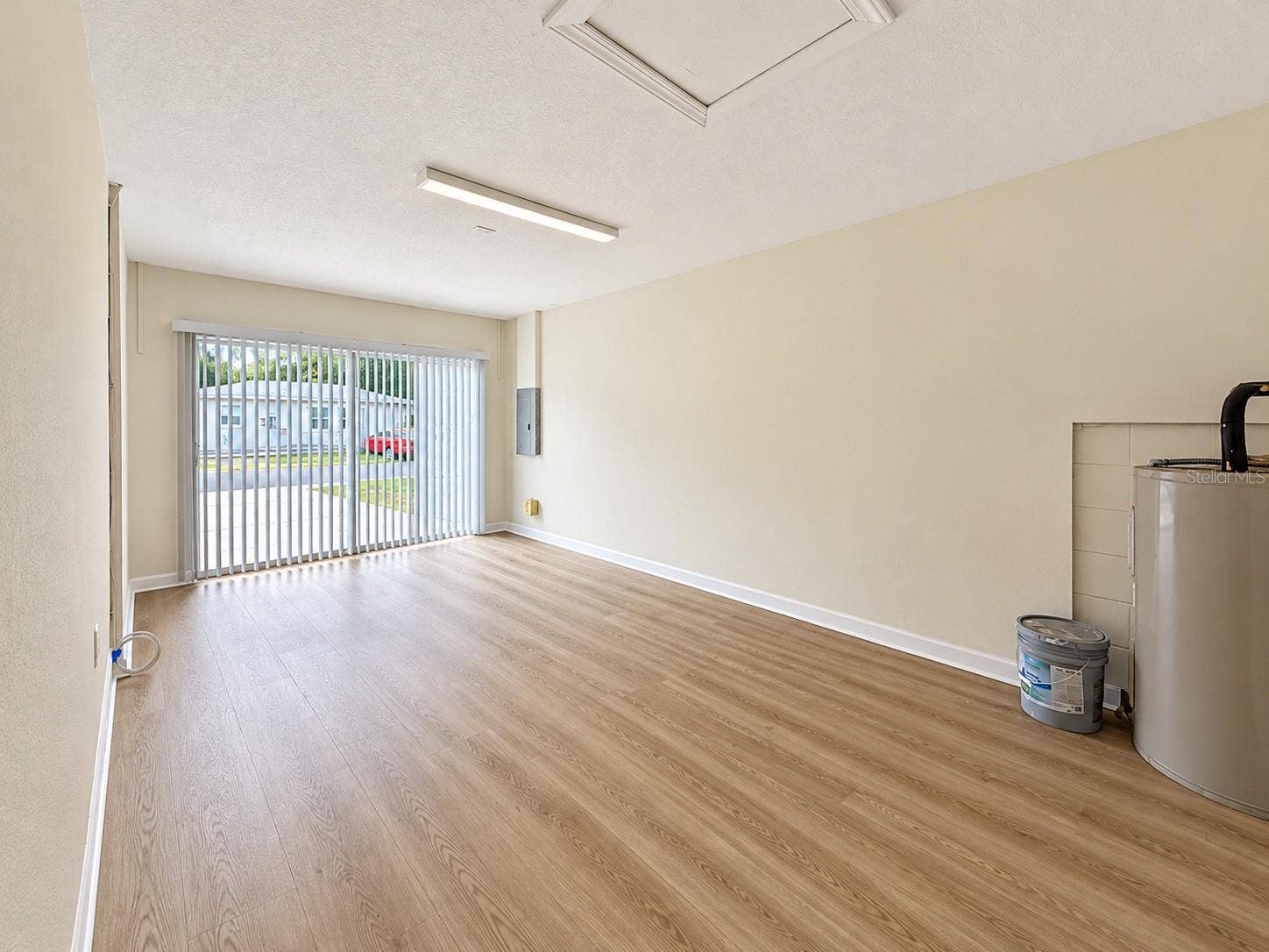 210 E CLINTON STREET, Tampa, FL 33604 spacious bedroom 2 right next to the kitchen