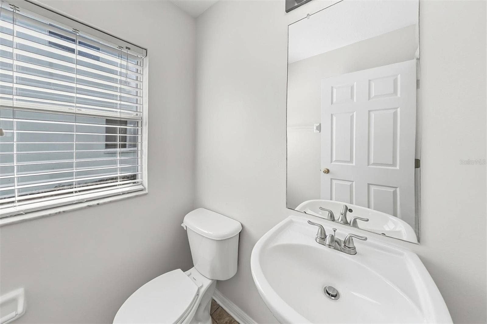 10805 SUMMERTON DRIVE, Riverview, FL 33579 10805 SUMMERTON DRIVE, Riverview, FL 33579