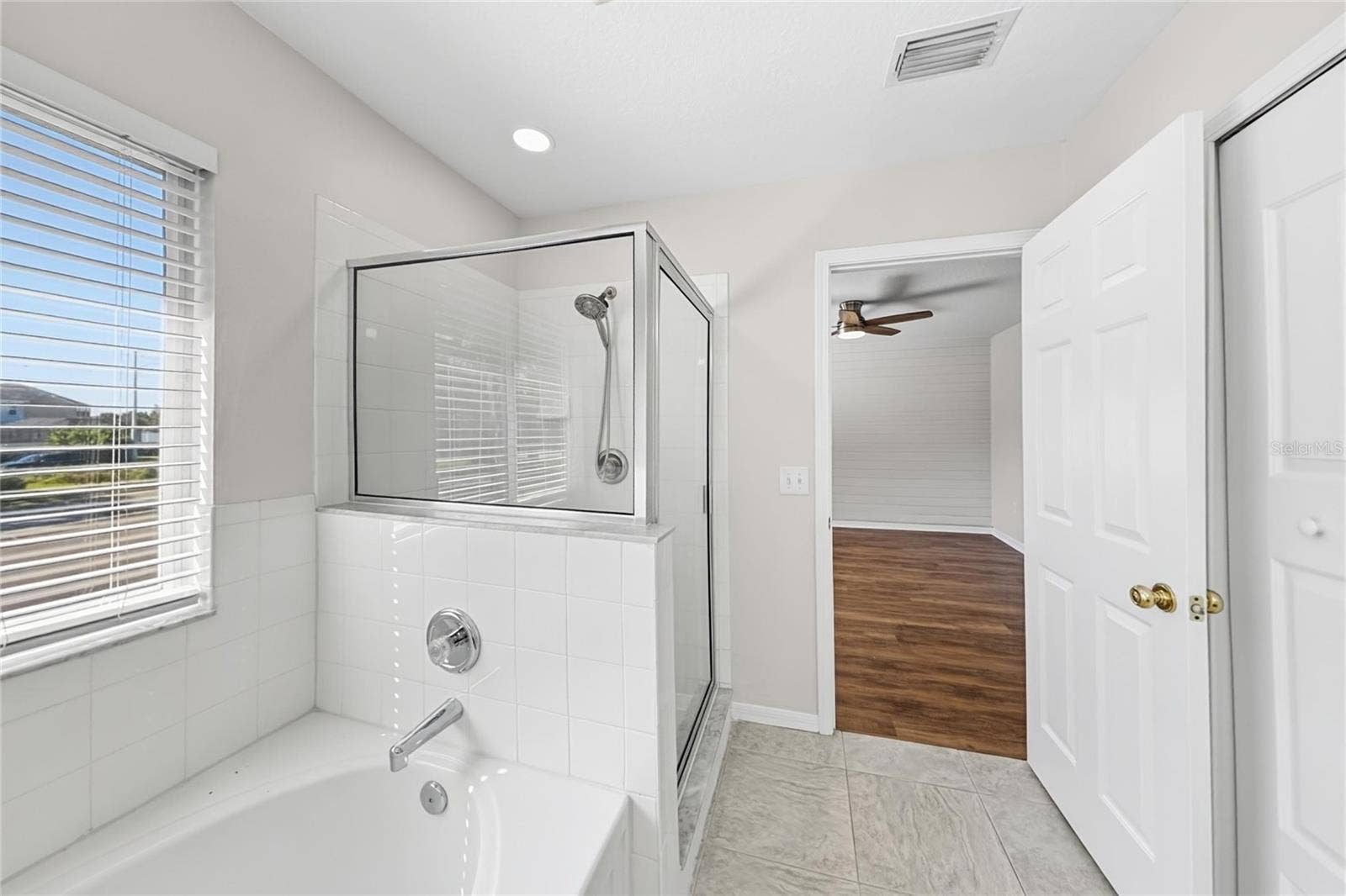 10805 SUMMERTON DRIVE, Riverview, FL 33579 10805 SUMMERTON DRIVE, Riverview, FL 33579
