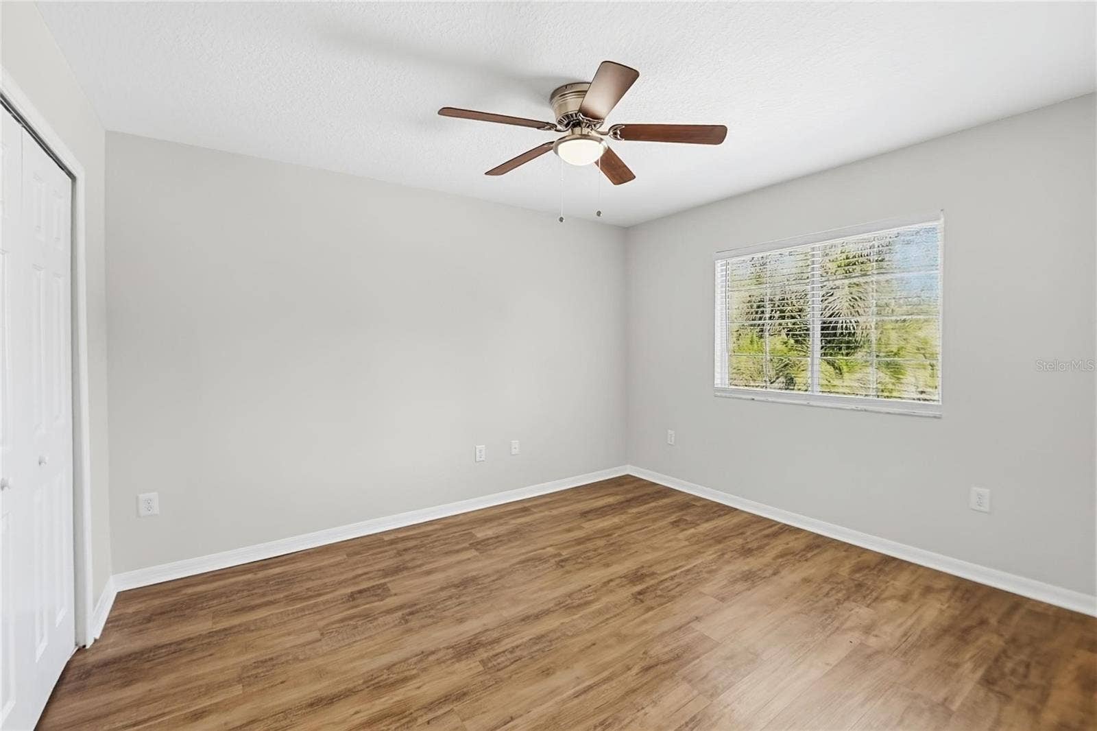10805 SUMMERTON DRIVE, Riverview, FL 33579 10805 SUMMERTON DRIVE, Riverview, FL 33579