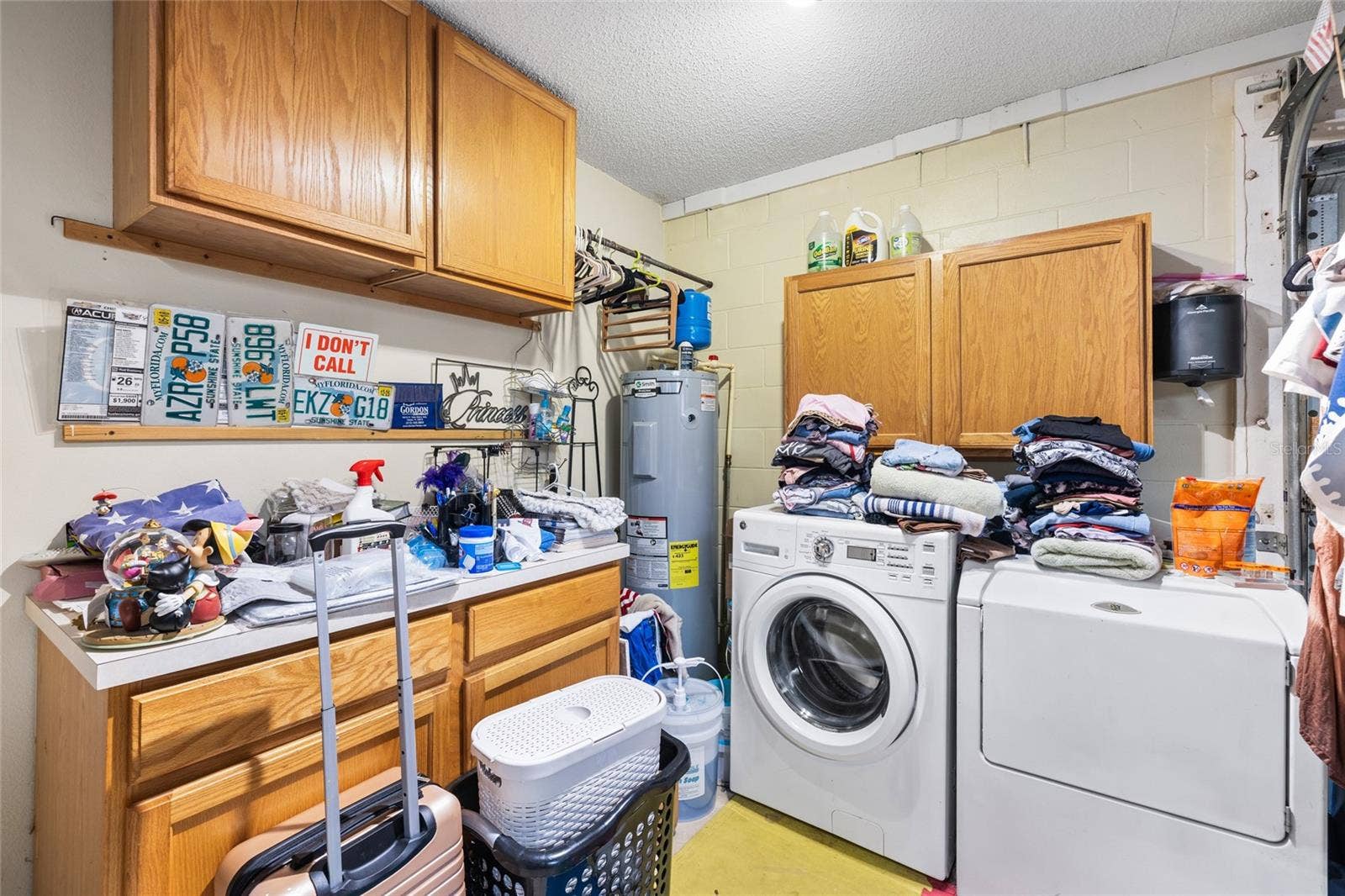 16124 RAVENDALE DRIVE, Tampa, FL 33618 16124 RAVENDALE DRIVE, Tampa, FL 33618