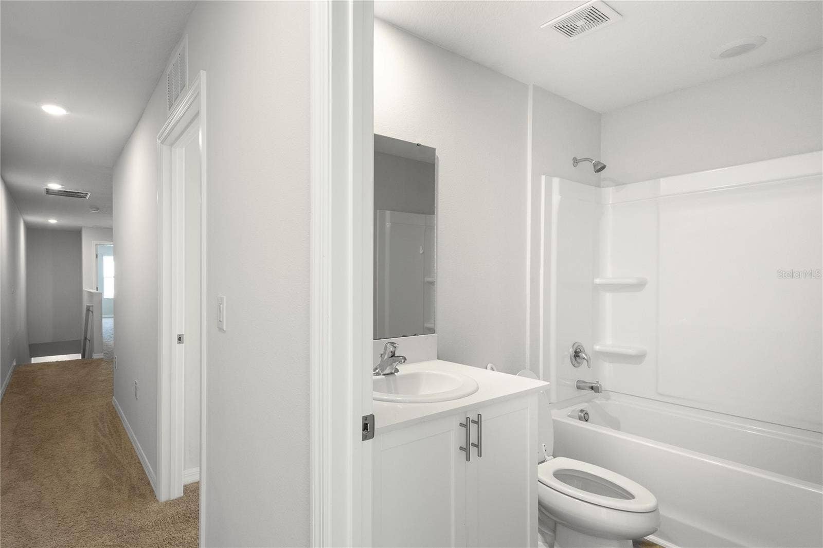 3836 KING HILL DRIVE, Haines City, FL 33844 3836 KING HILL DRIVE, Haines City, FL 33844