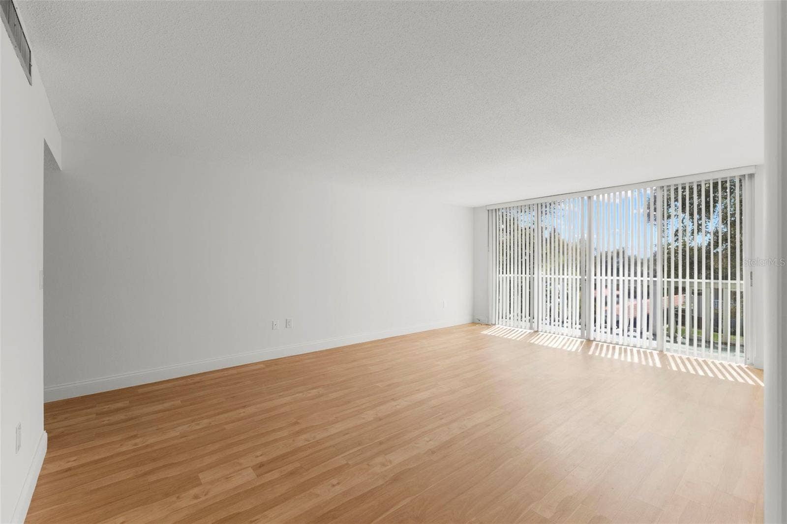 1001 PEARCE DRIVE, #302, Clearwater, FL 33764
